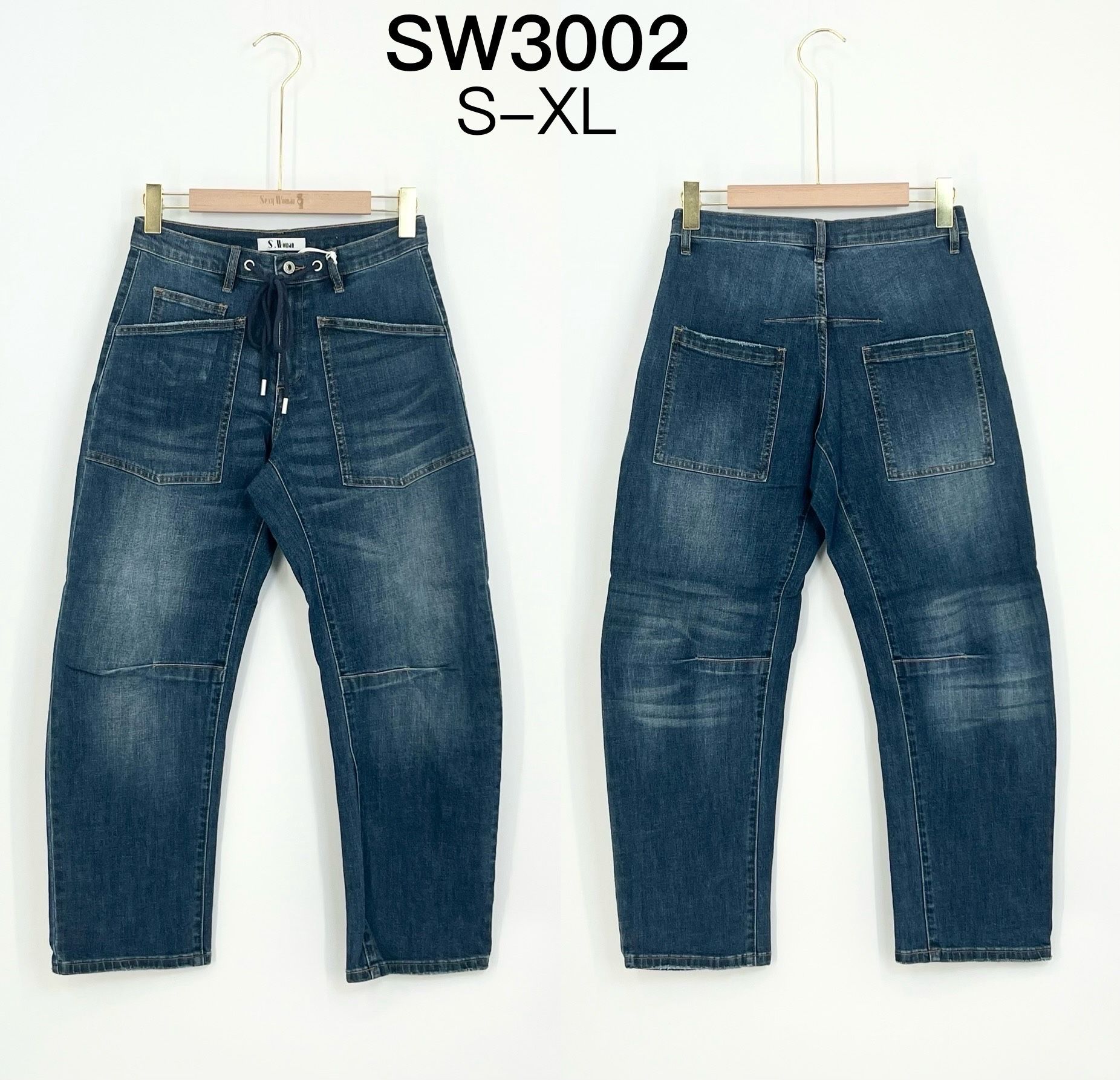 Gerade Jeans bis zum Knöchel