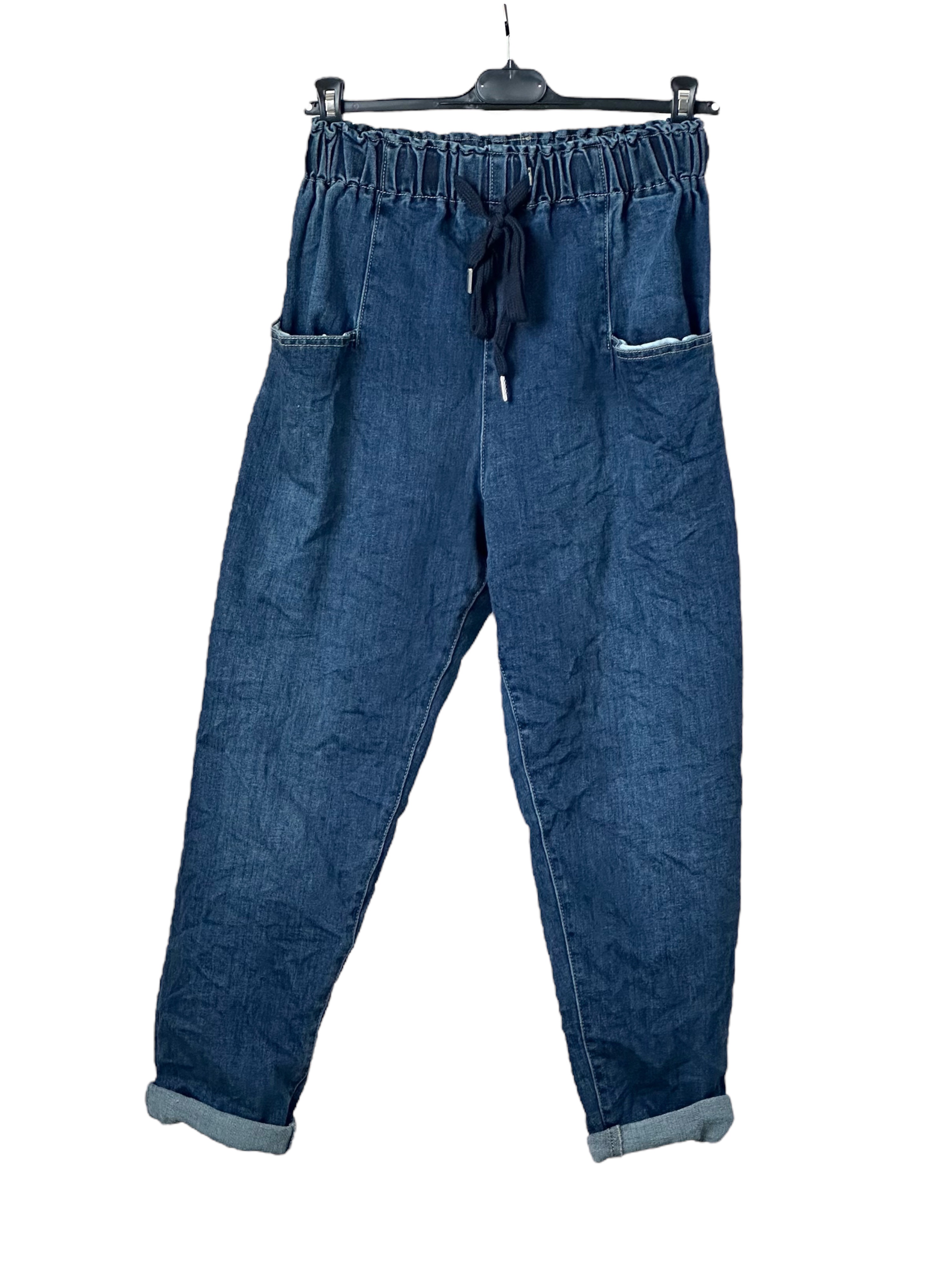 Lockere Jeans bis zum Knöchel
