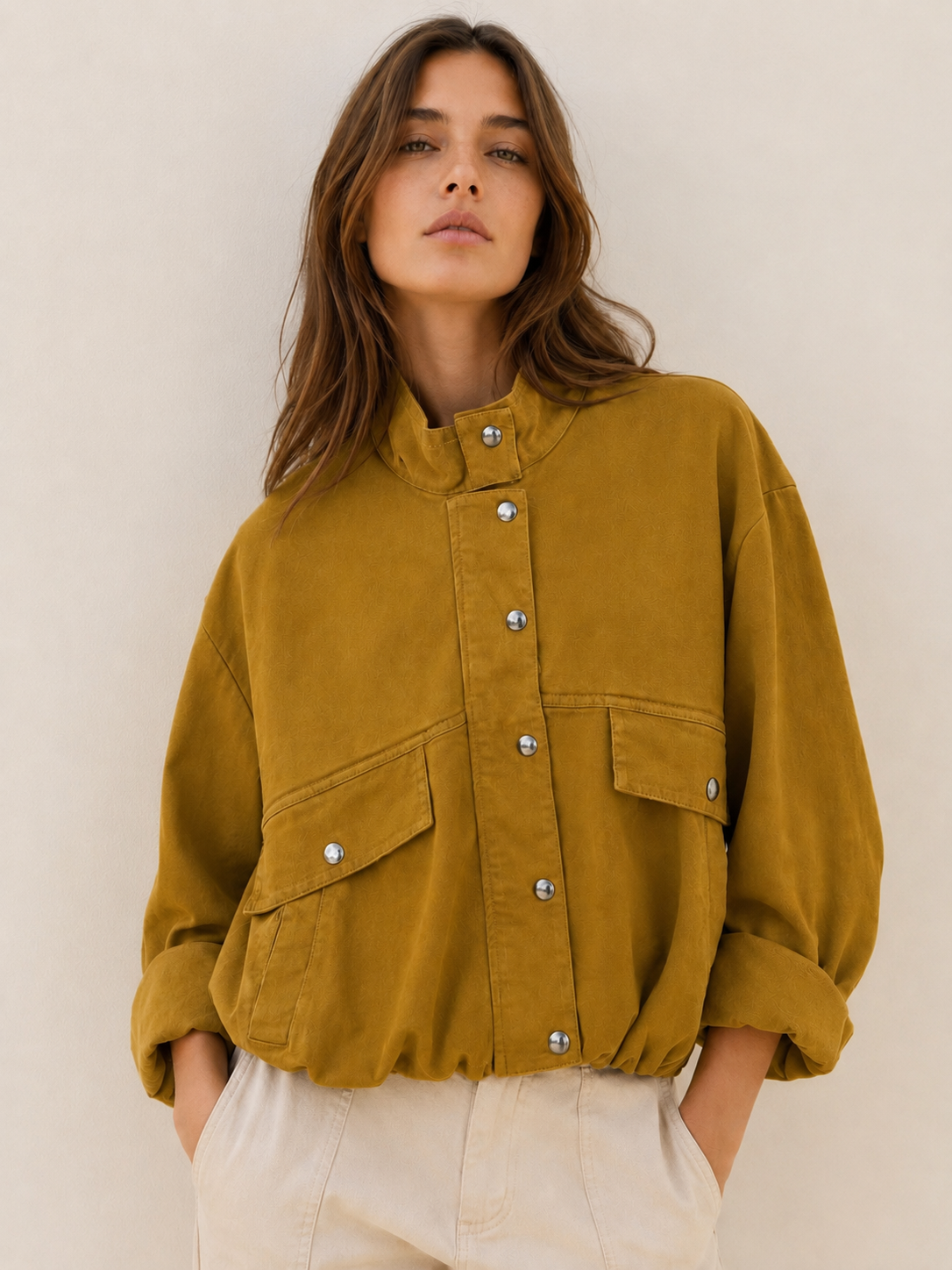 Oversize-Bomber mit hohem Stehkragen