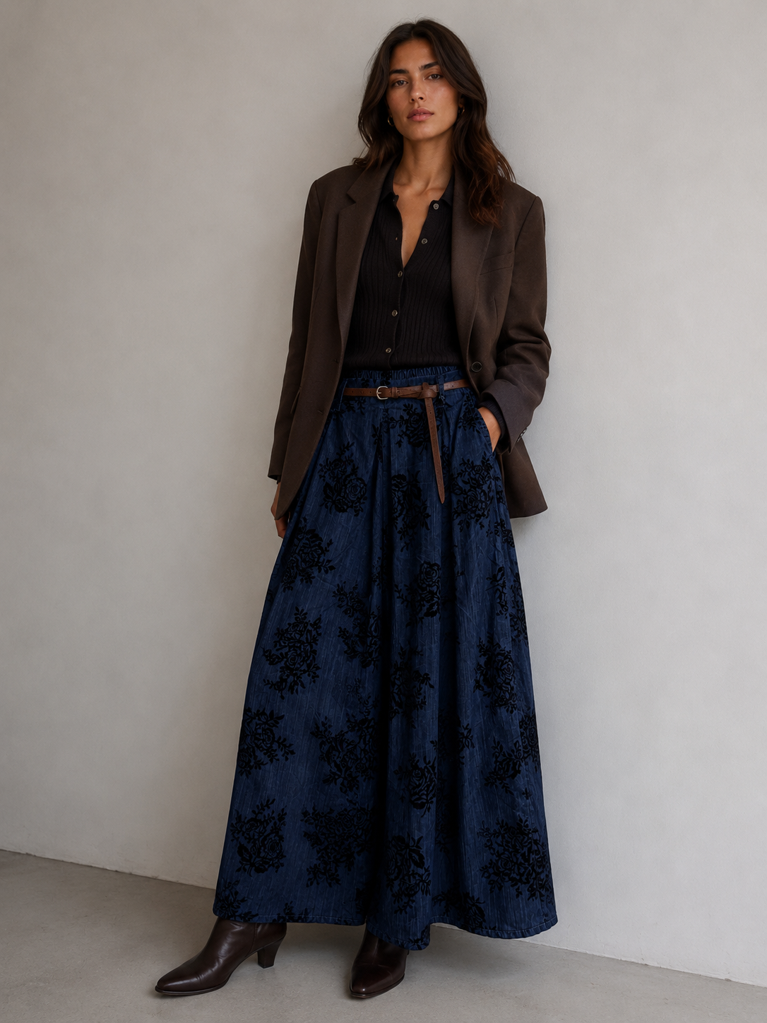 Jeans Palazzo-Hose mit floraler Flockapplikation