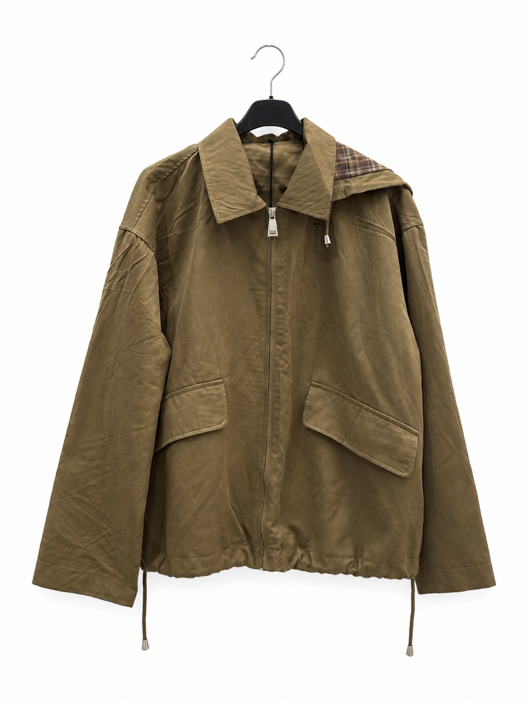Lässig geschnittene Jacke bis zur Hüfte