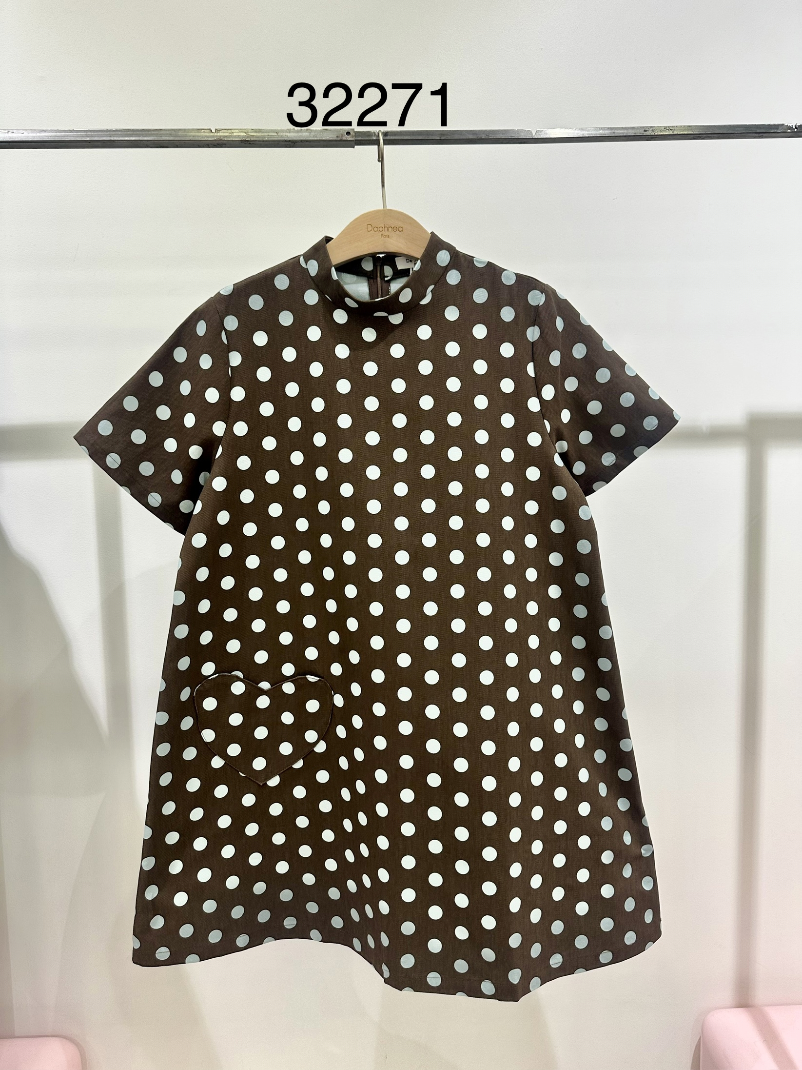 Mini-Trapezkleid mit Stehkragen
