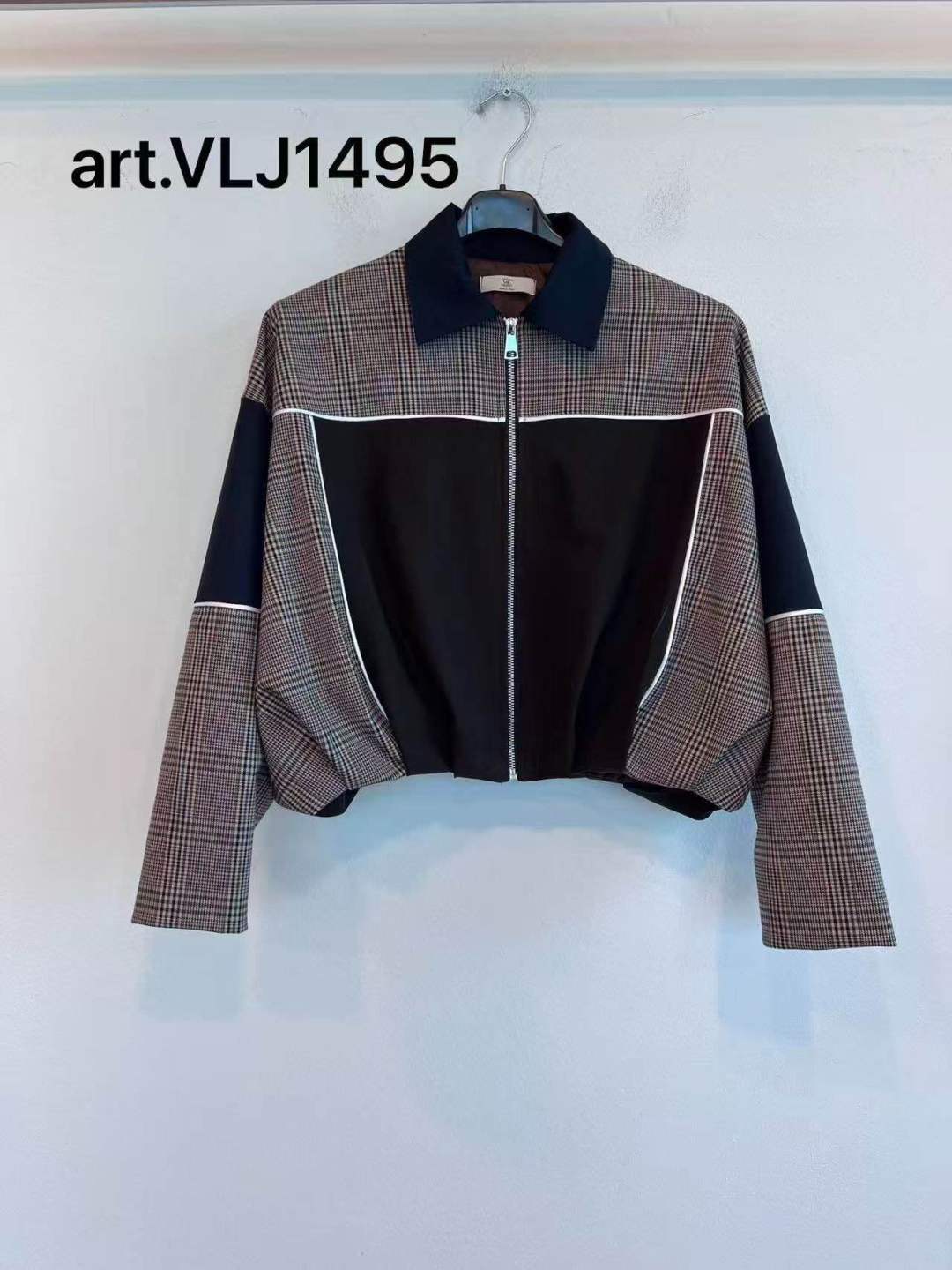Kurze Cropped-Jacke im Karo