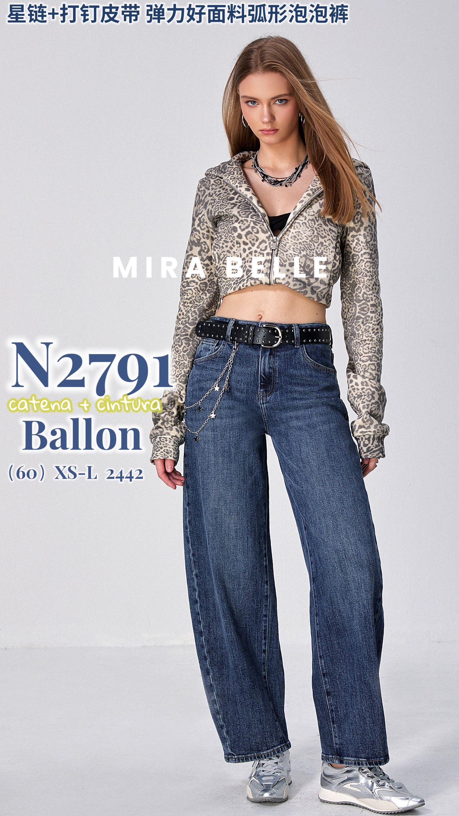 Balloon-Jeans mit Nieten