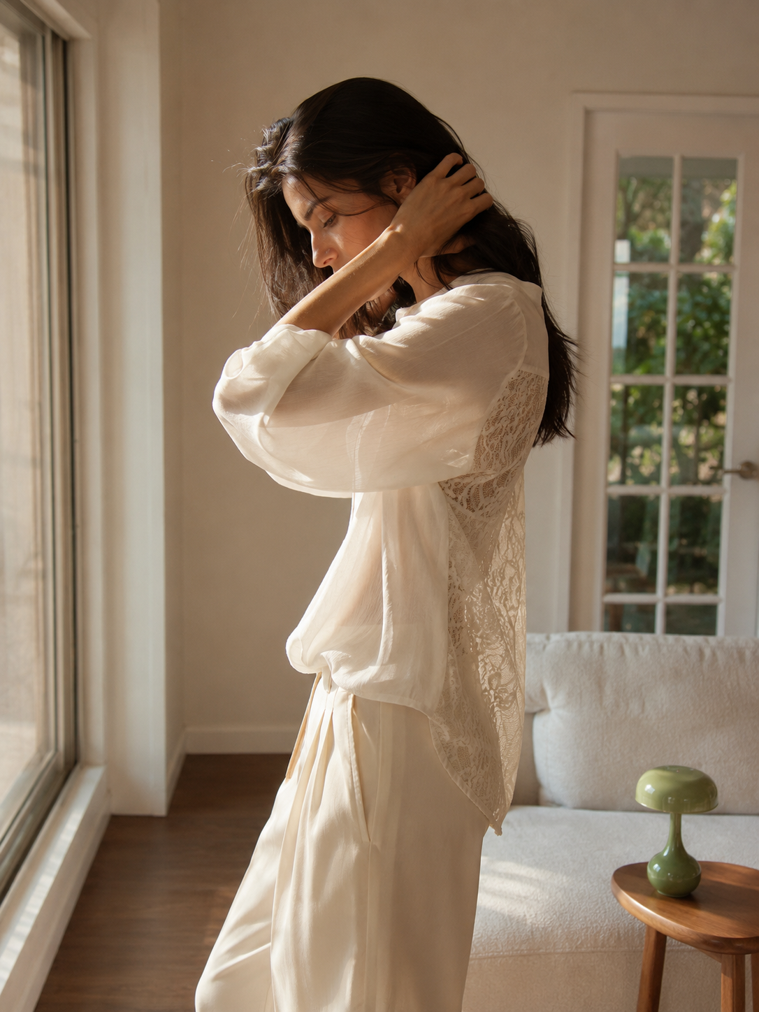Locker geschnittene Bluse mit Spitze