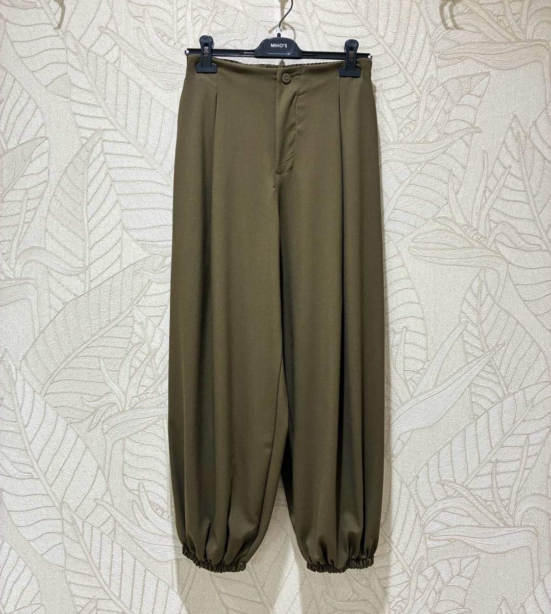 Barrel-Leg-Hose mit Falten