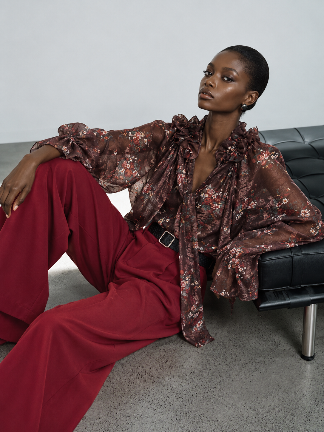 Bluse mit Rüschen und Schleife