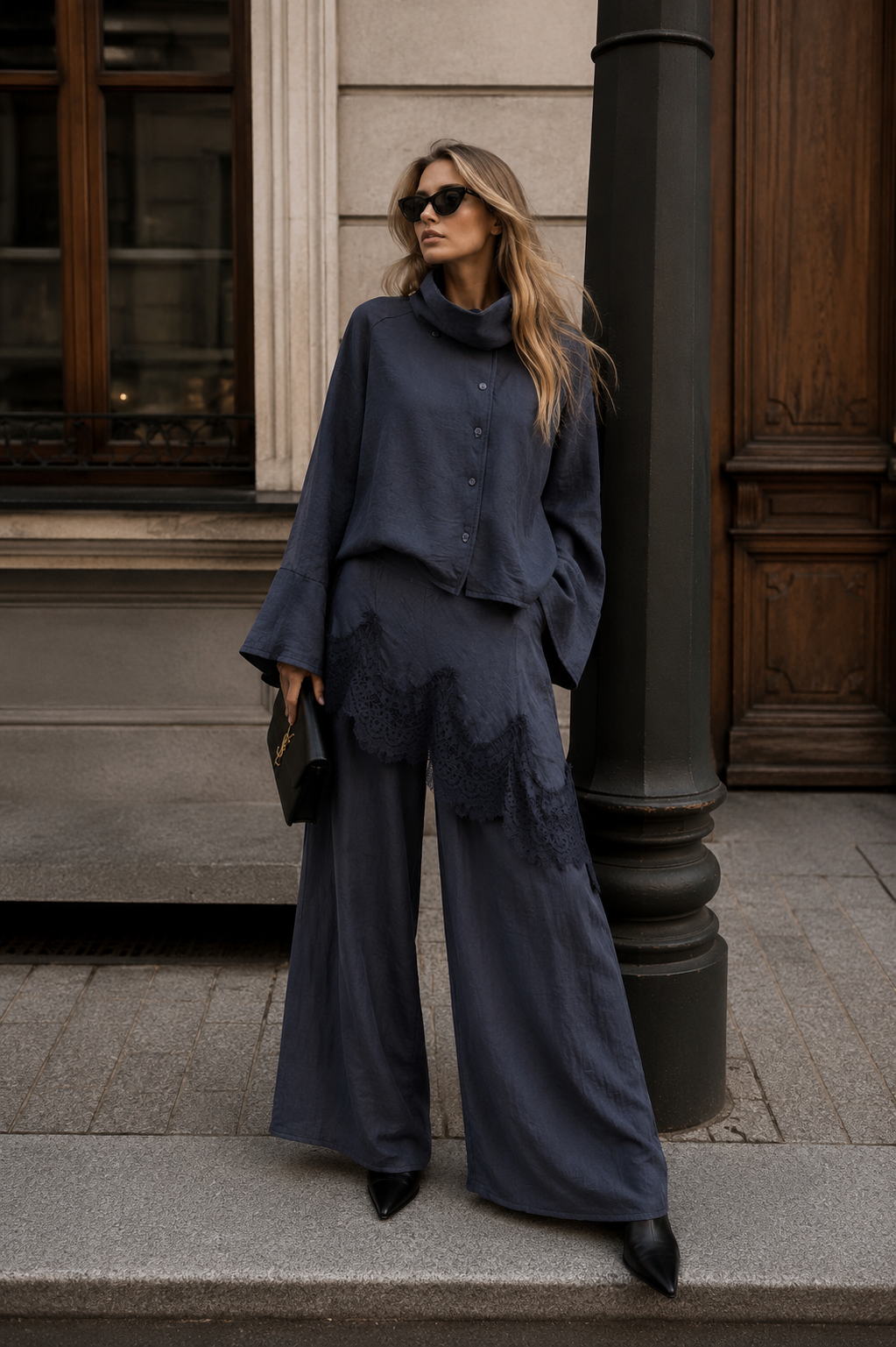 Oversized Bluse mit Wickelausschnitt