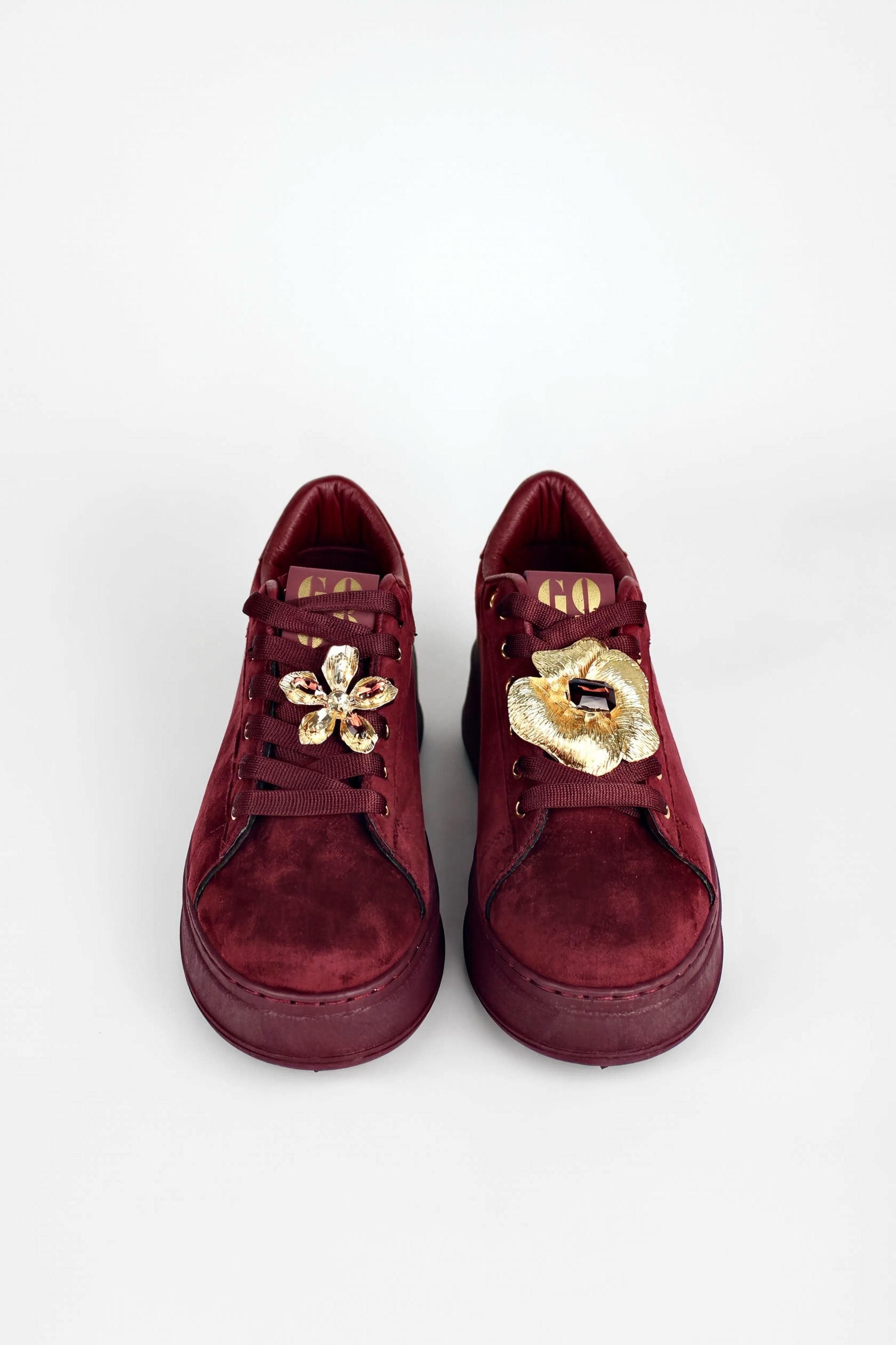 Plateau-Sneaker mit Stickerei