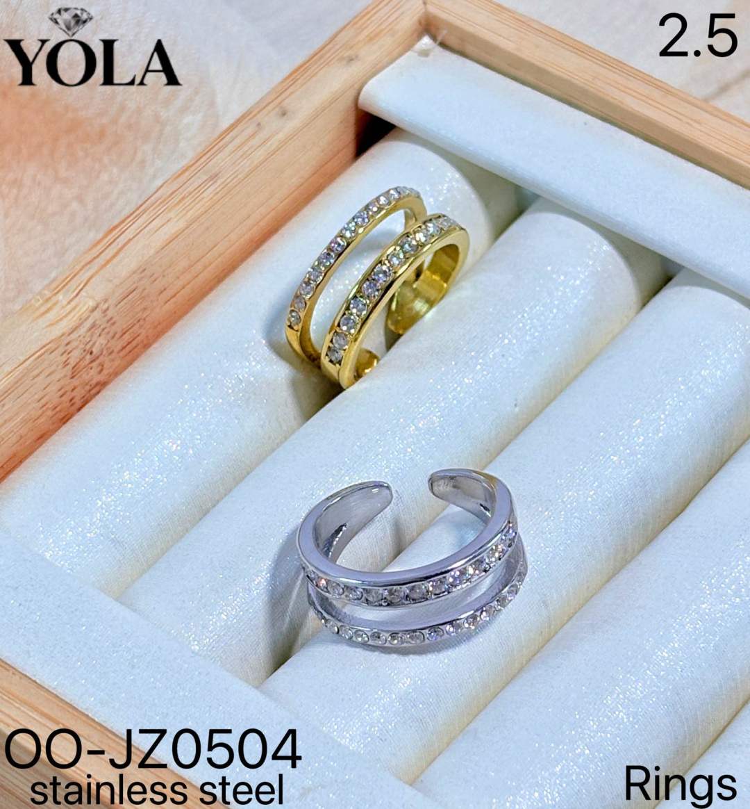 Verstellbare Ringe mit Zirkonia