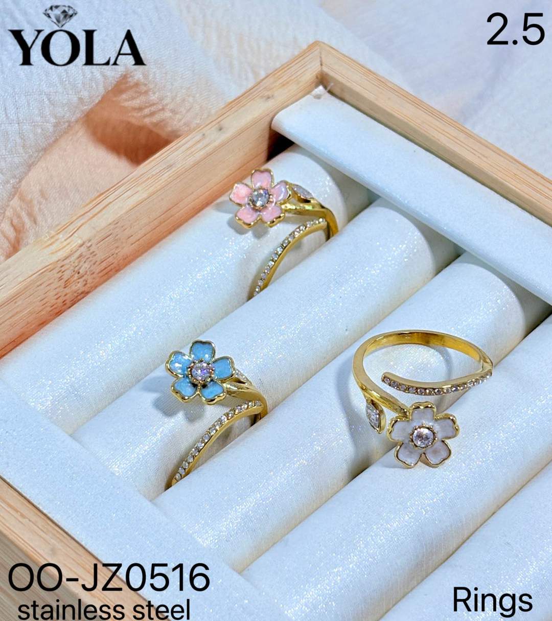 Ring mit Blumenakzent