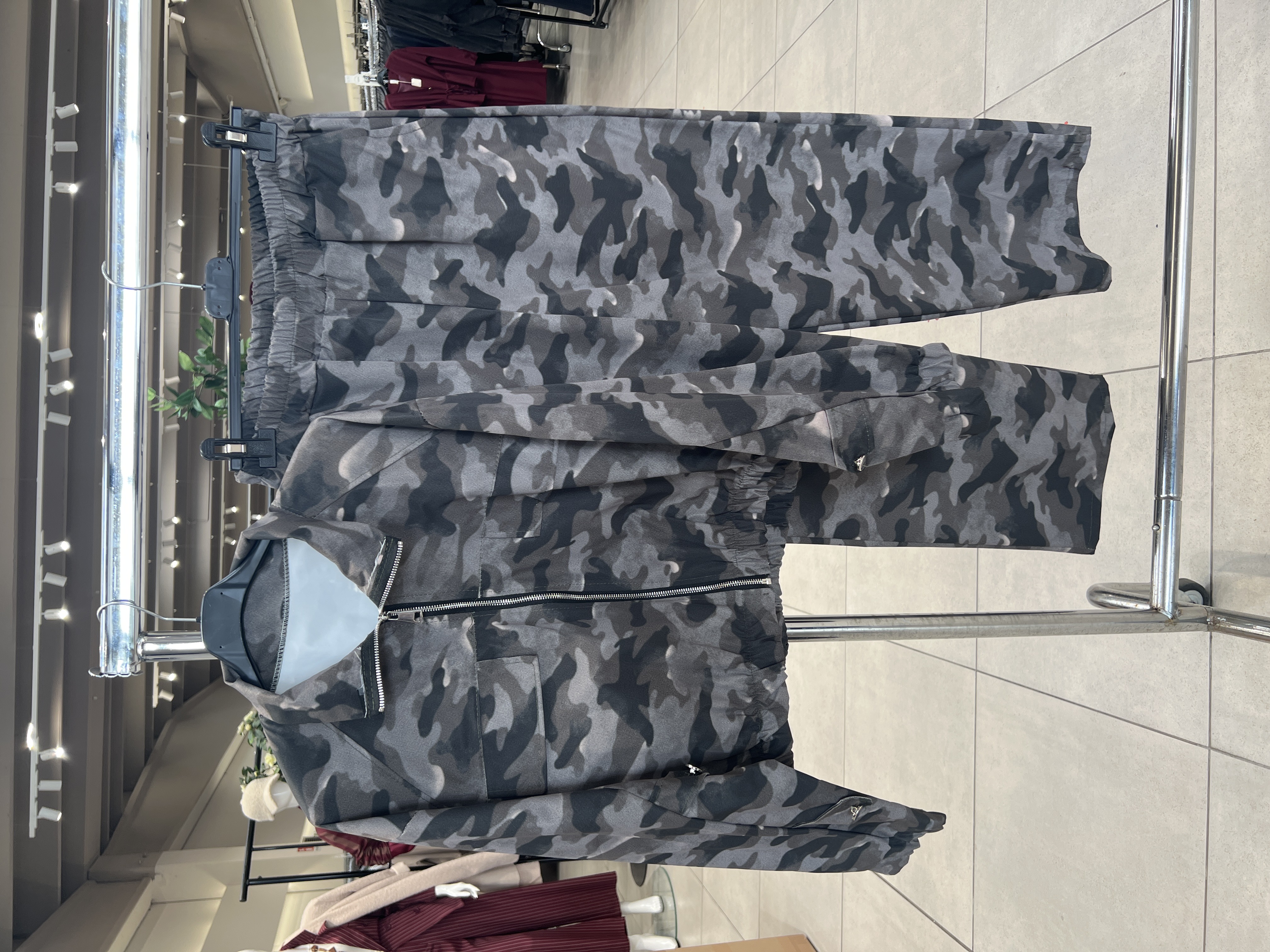 Camouflage-Jogginganzug mit Stehkragen