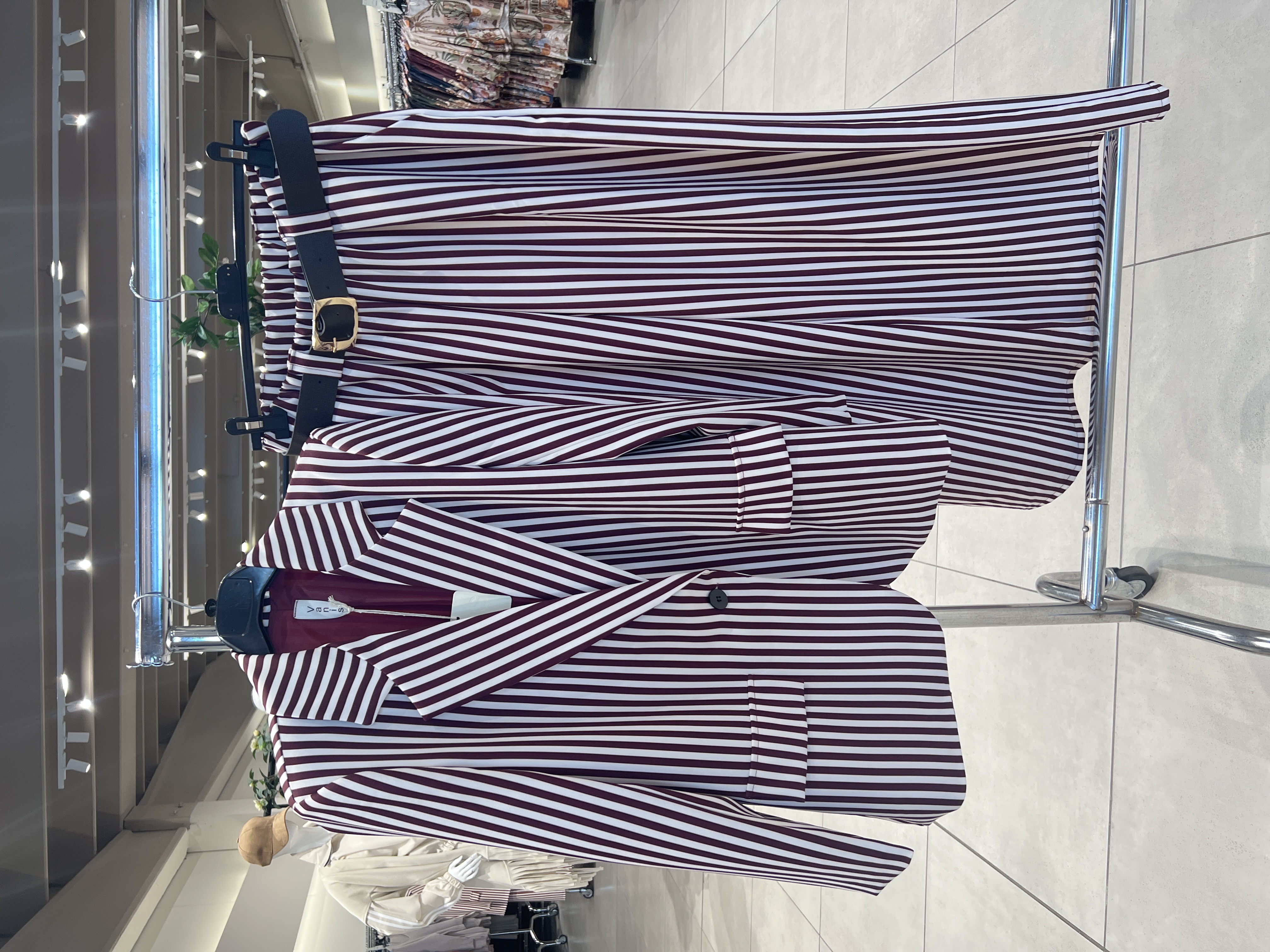 Tailored-Set mit breiten Streifen