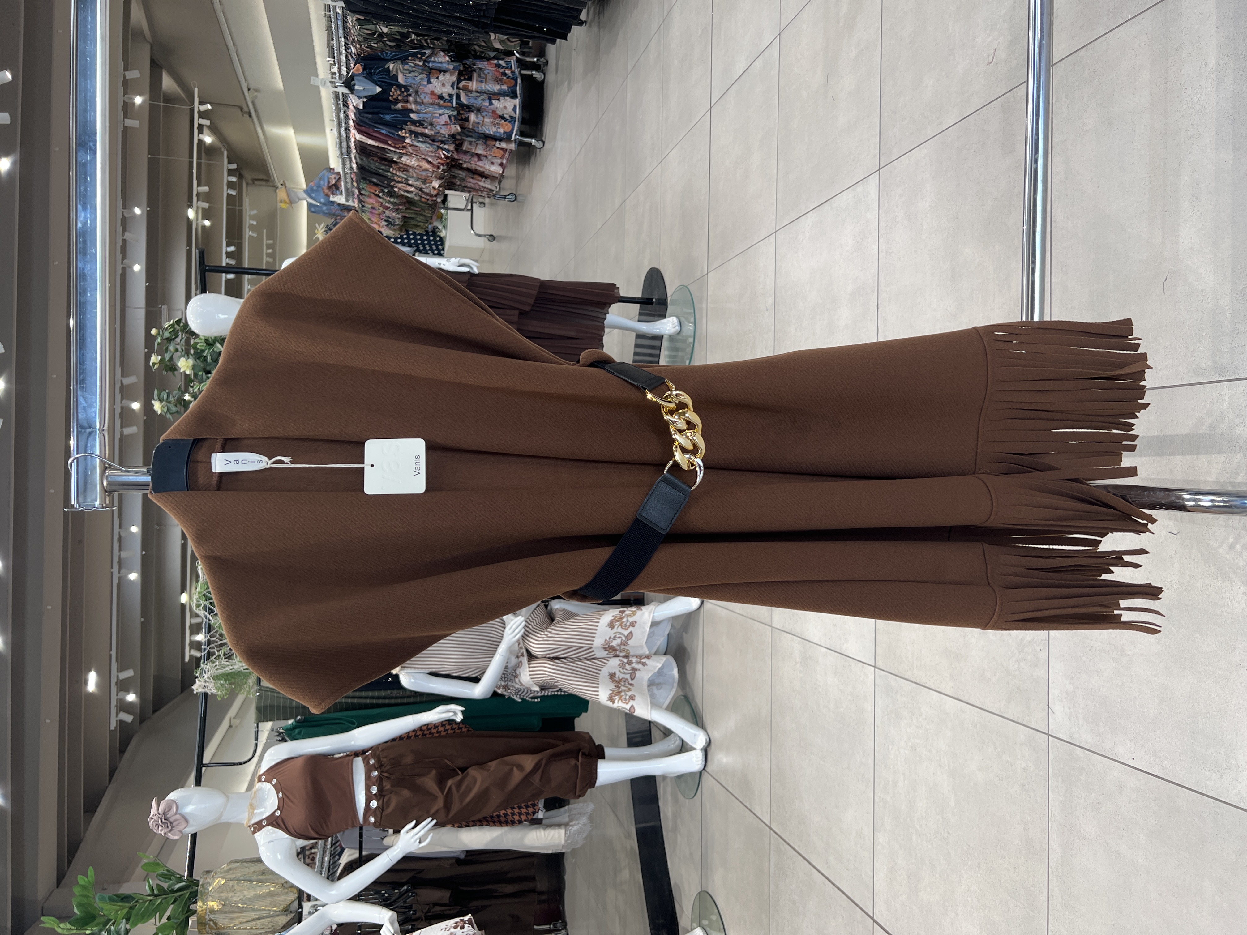 Kleid mit Gürtel