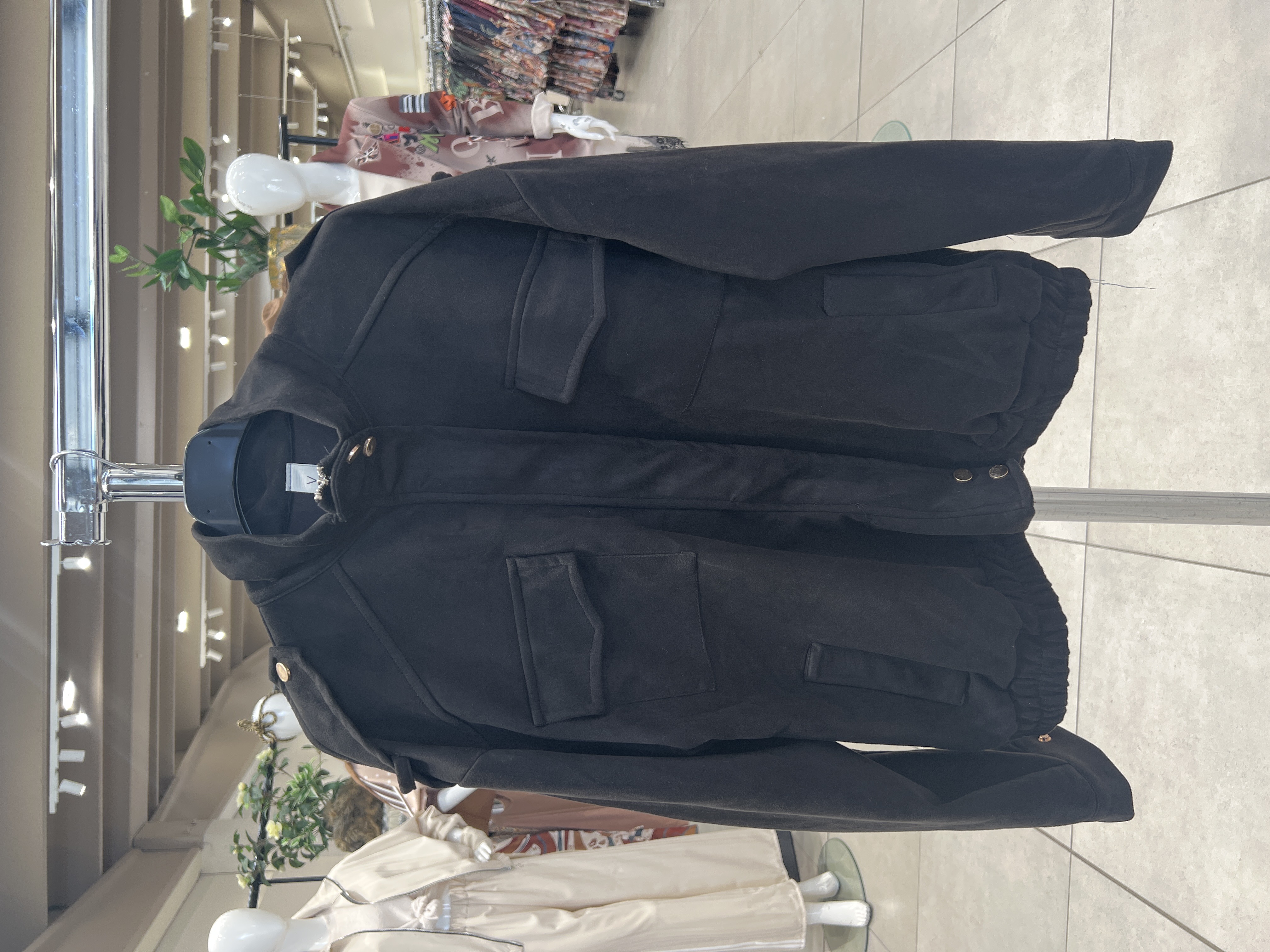 Lässige Bomberjacke mit Stehkragen