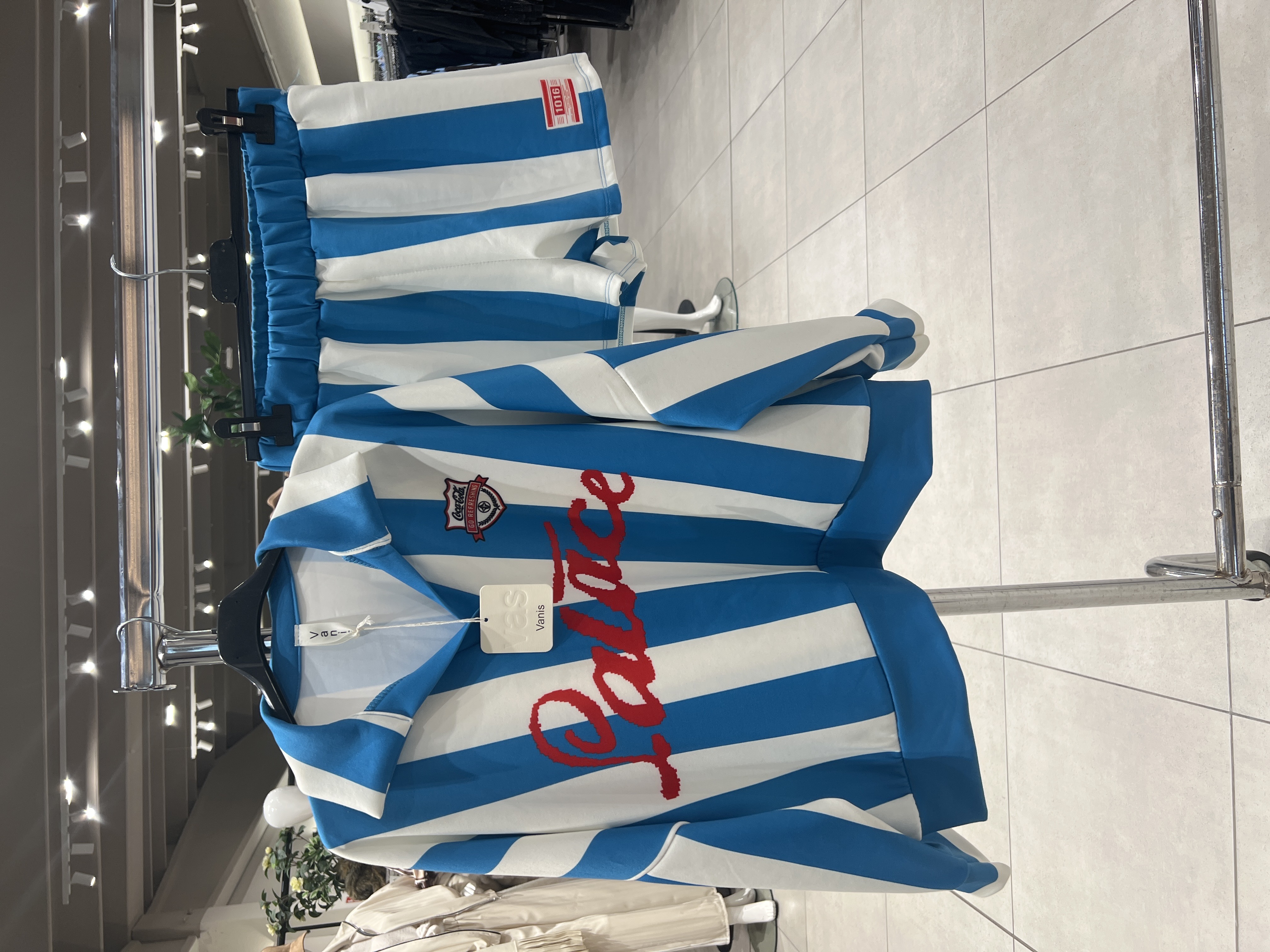 Oversize-Set mit Schriftzug