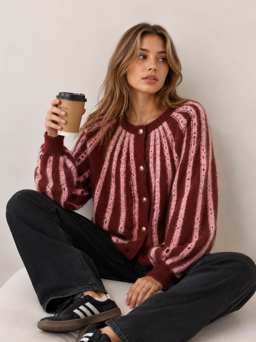 Lockerer Cardigan mit Puffärmeln