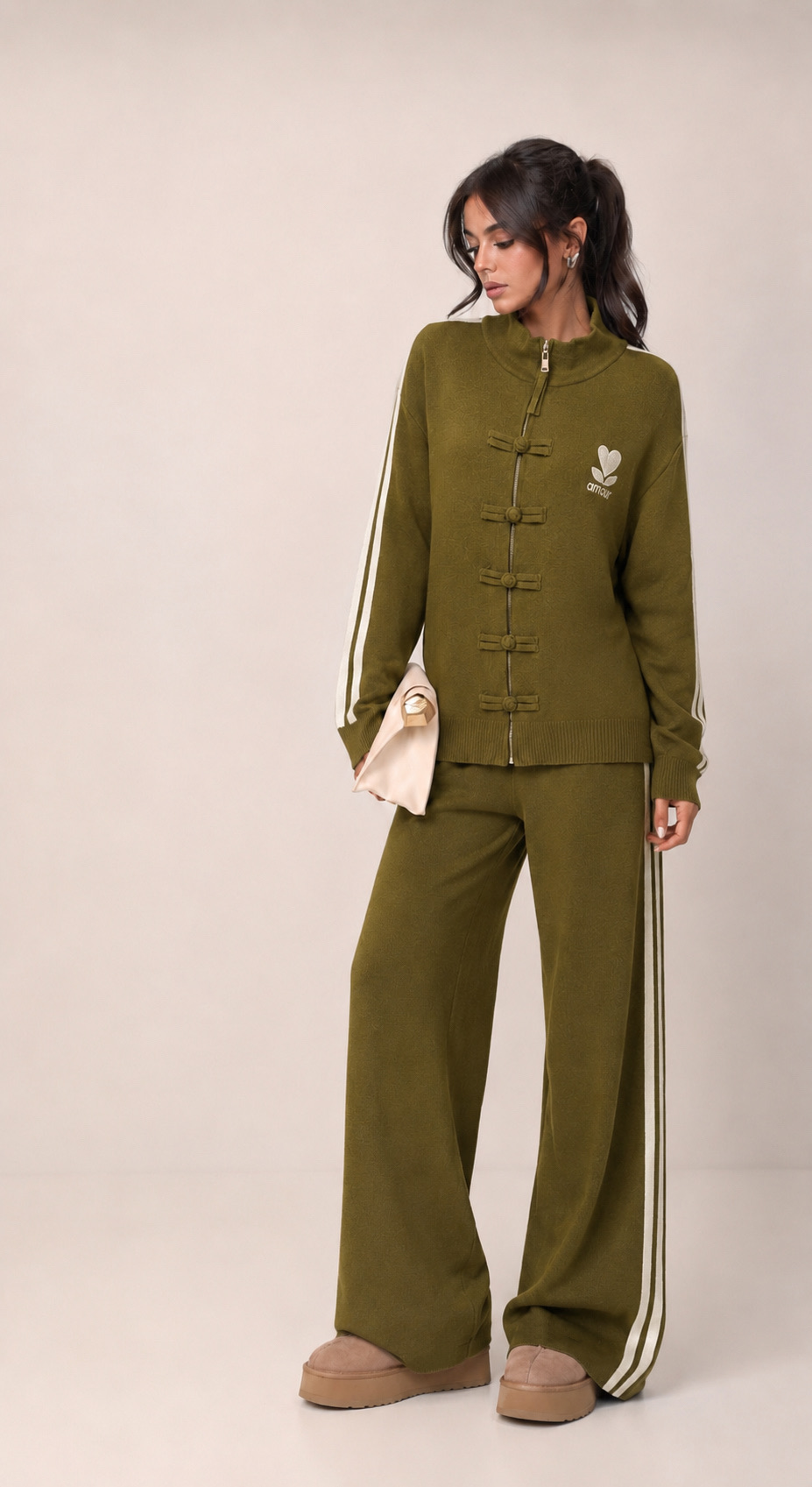 Strick-Set: Stehkragenoberteil & Wide-Leg-Hose