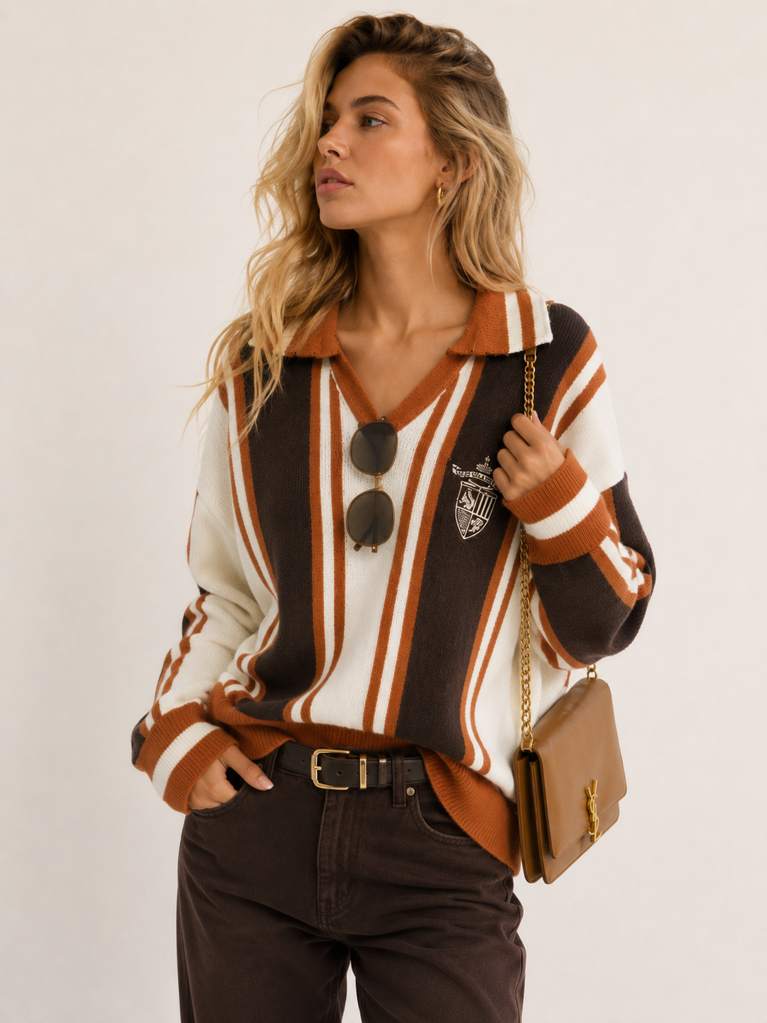 Oversize-Pullover mit V‑Ausschnitt und Polokragen