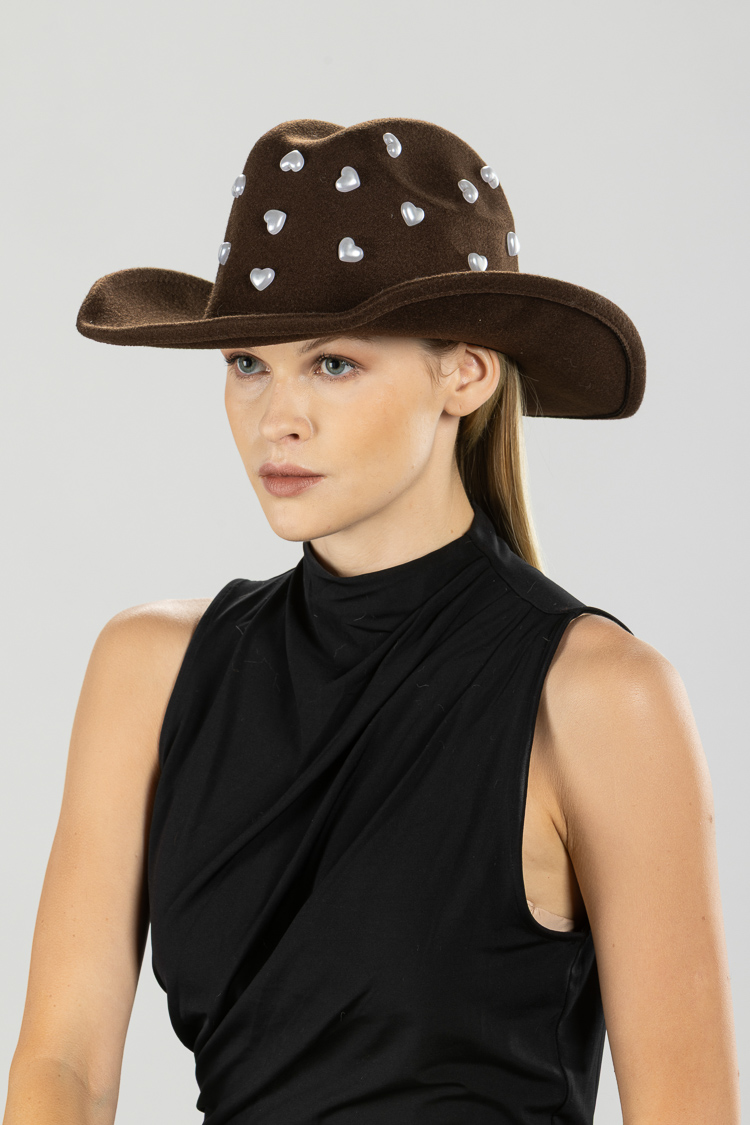 Cowboyhut mit Nieten