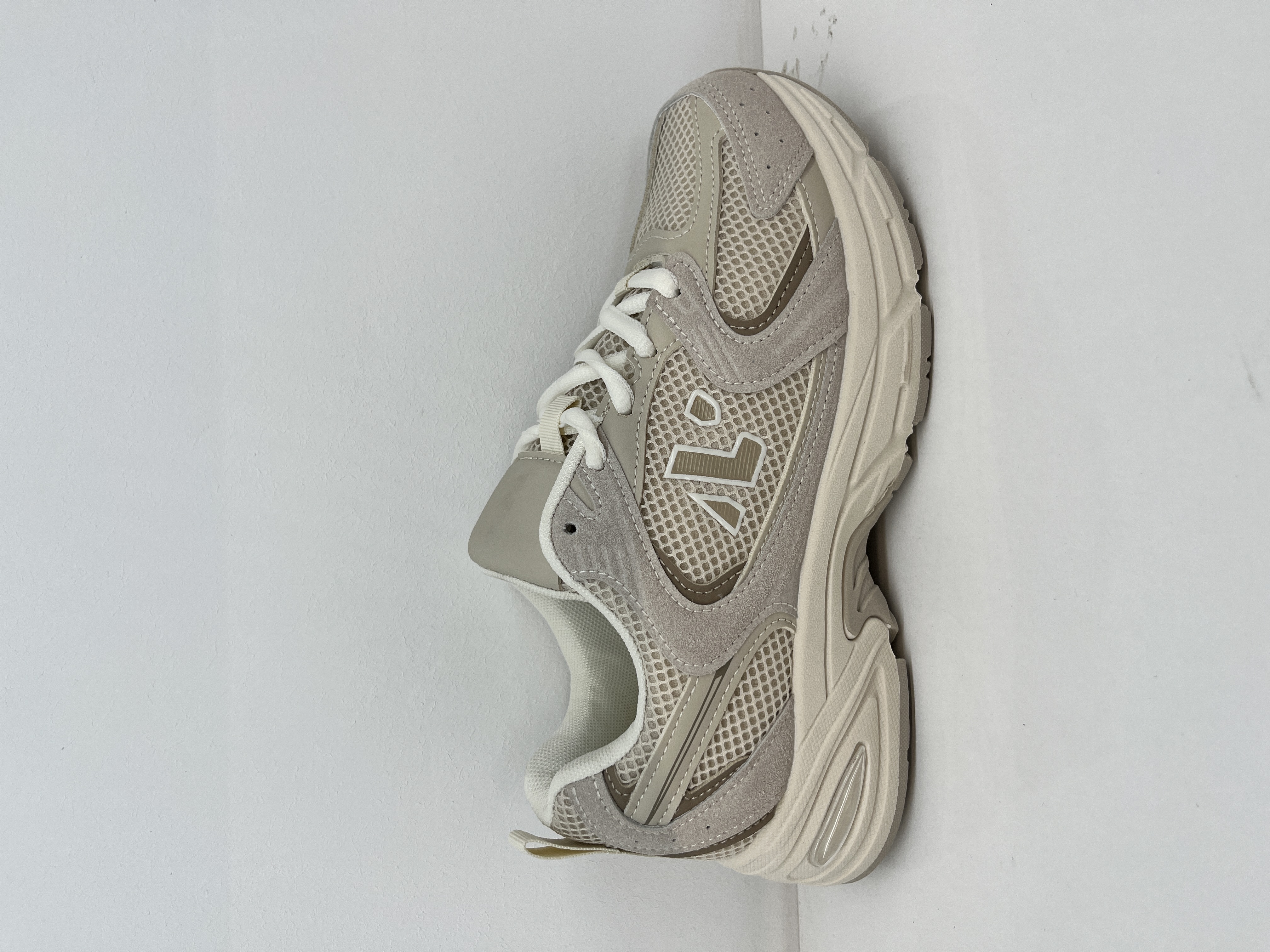 Sneaker mit Großer Sohle