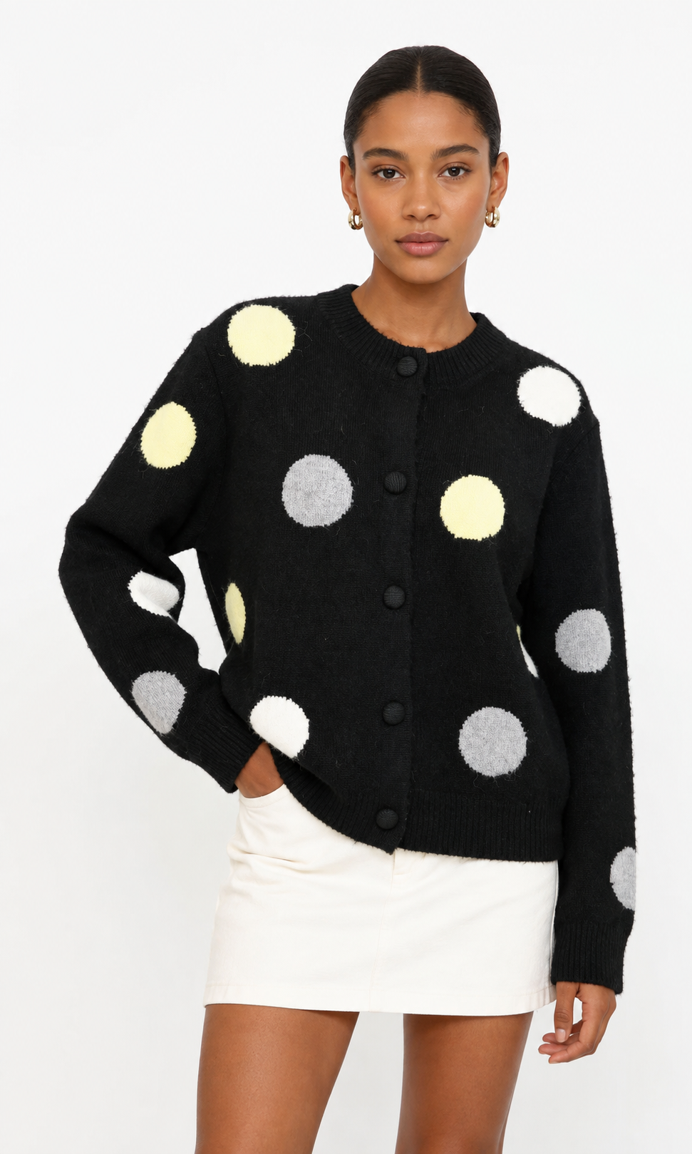 Cardigan mit Punkten