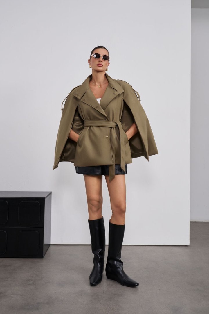 Sakonjacke mit Gürtel