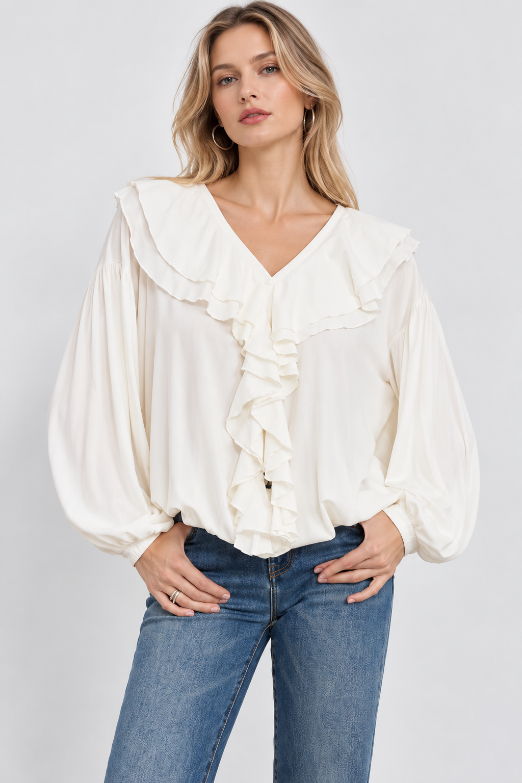 Lockere Bluse mit Rüsche