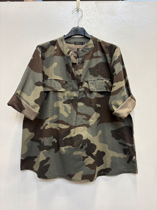 Lockeres Camouflage-Hemd mit Stehkragen