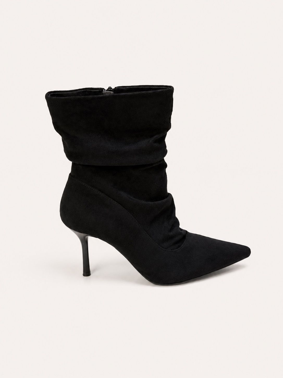 Stiefeletten mit Raffung und schmalem Stilettoabsatz