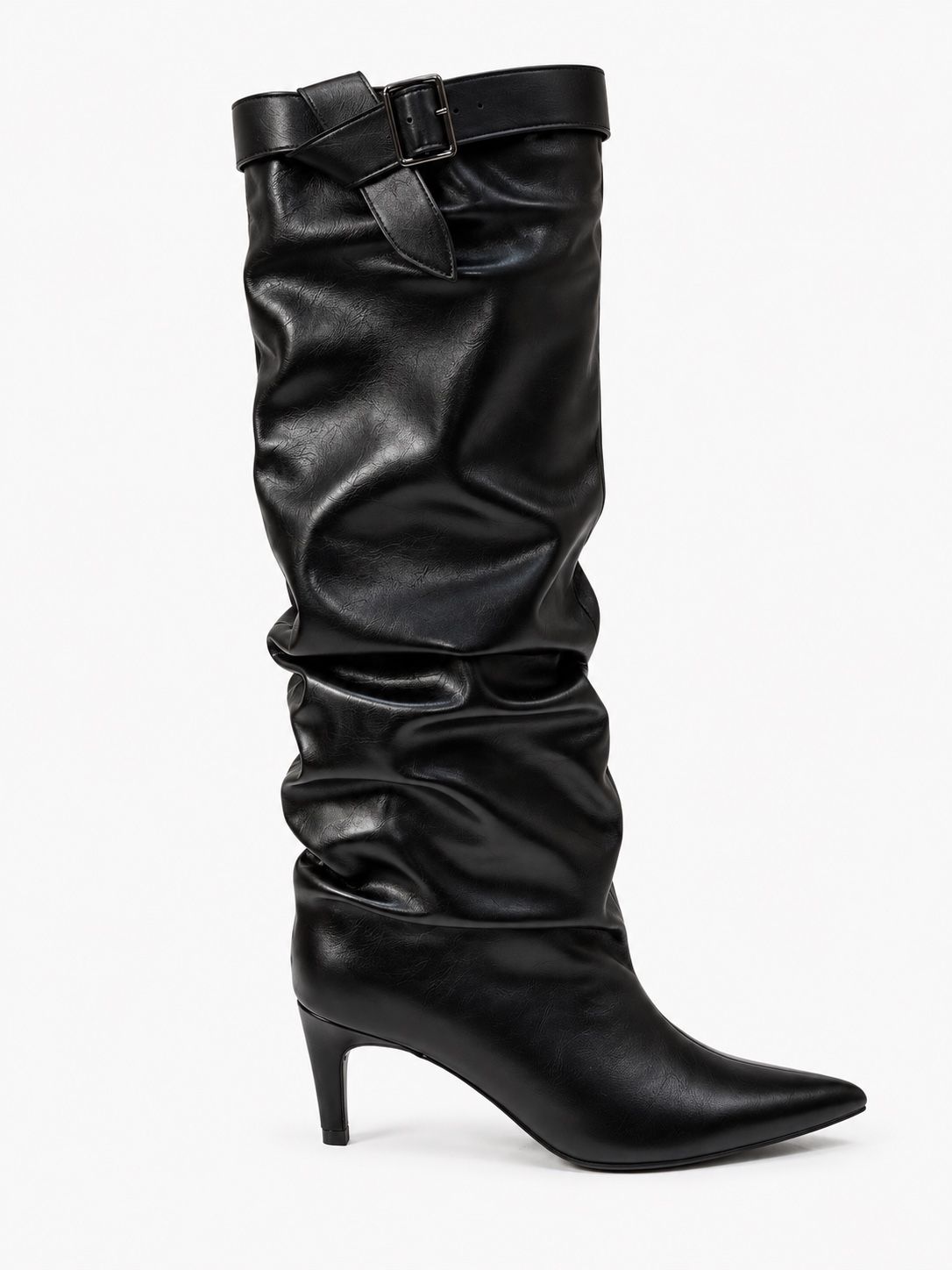 Stiefel mit geraffter Schaft und Spitzform