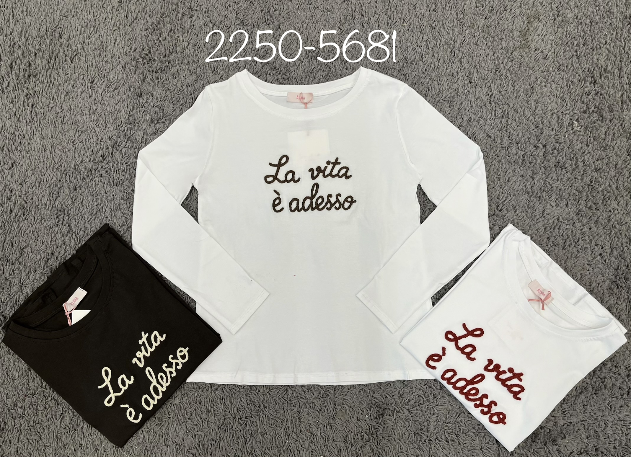T‑Shirt mit Stickerei