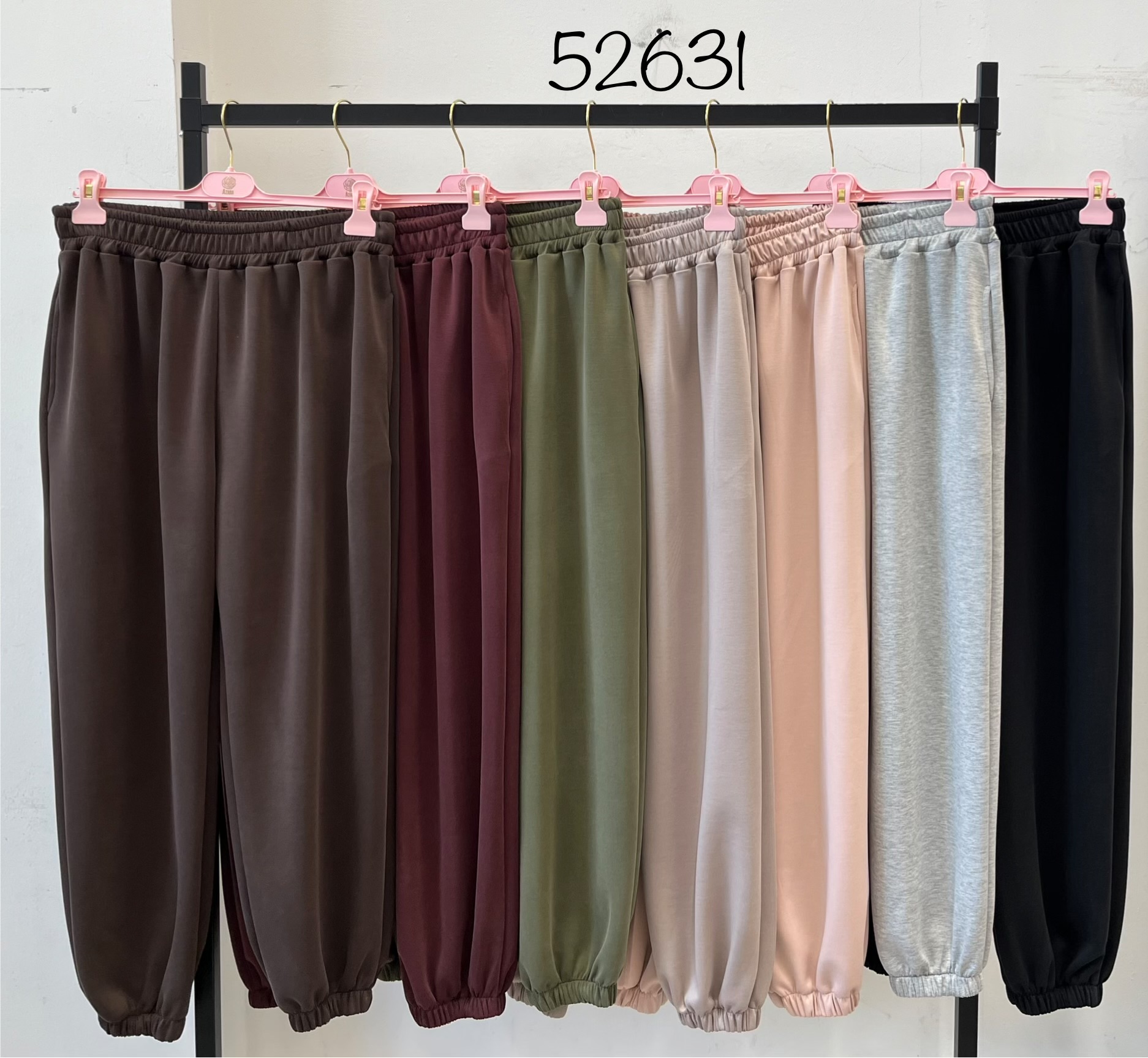 Lässige Jogger-Hosen bis zum Knöchel