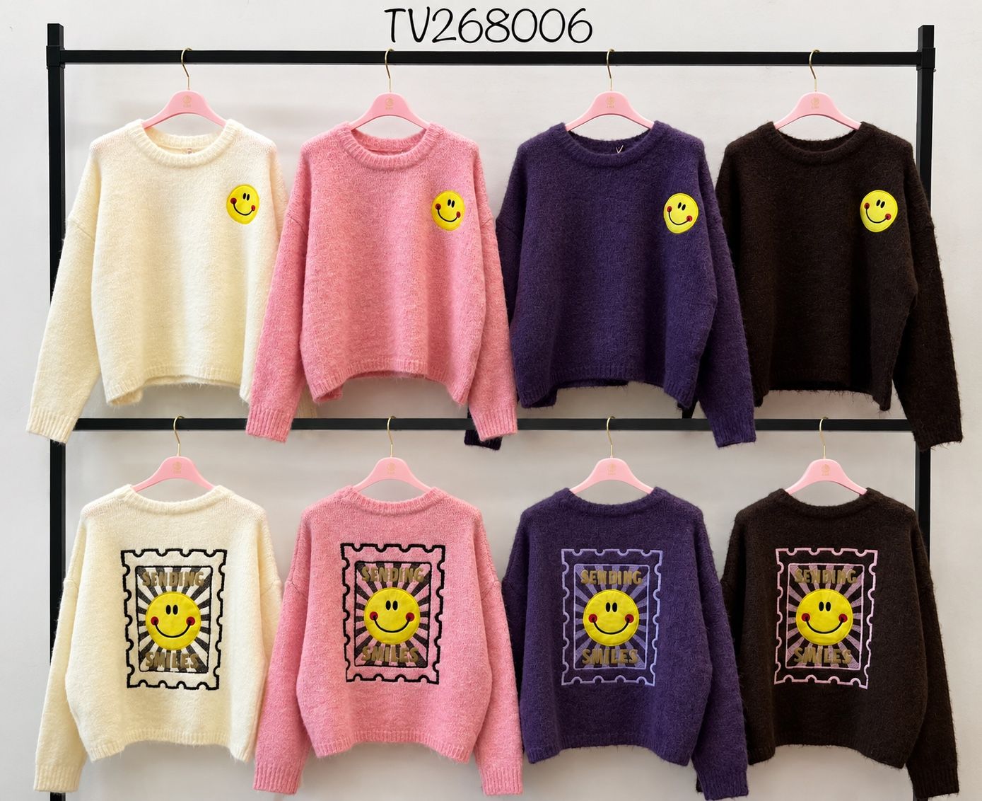 Gerader Pullover bis zur Hüfte