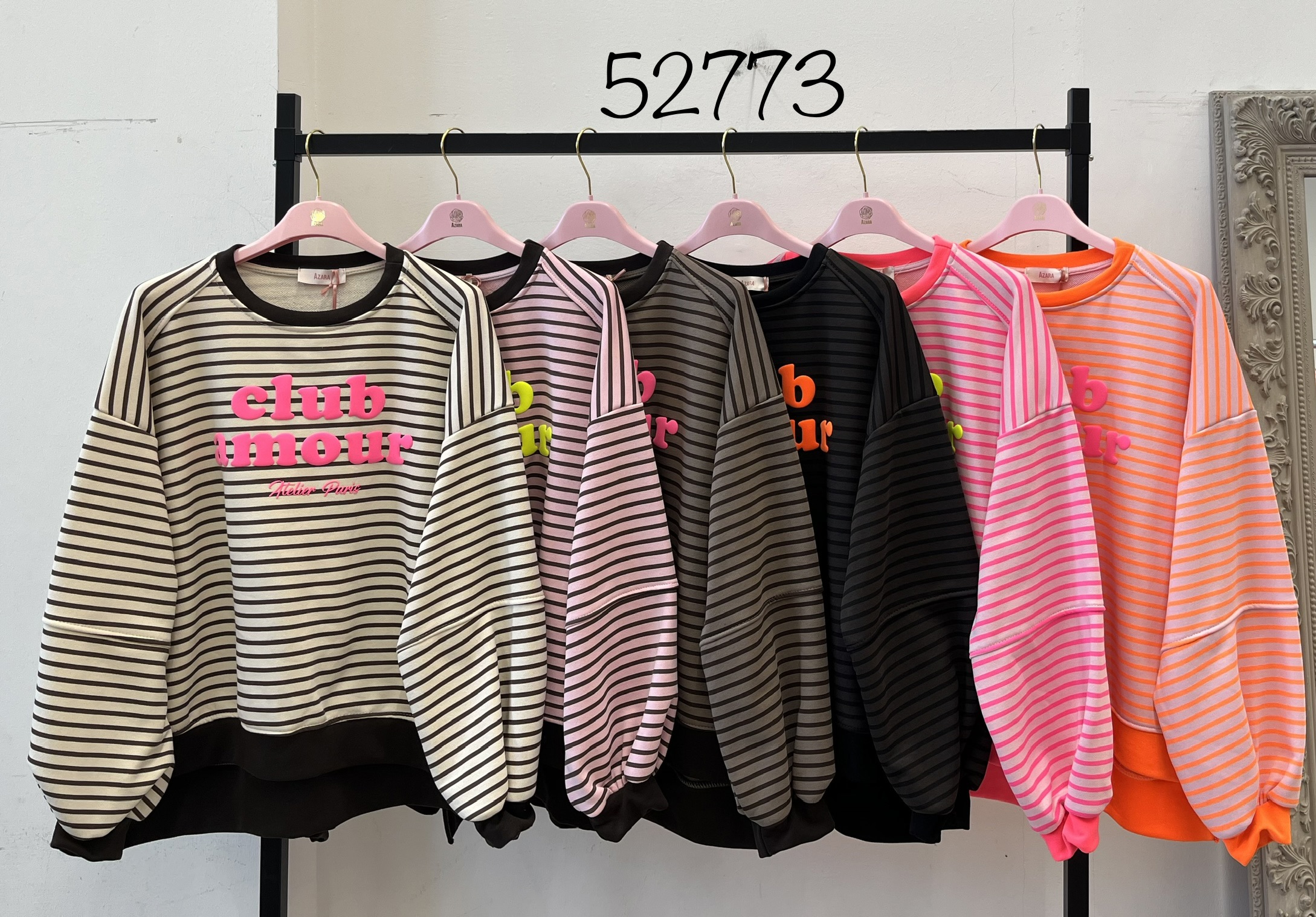 Lässiger Sweatshirt mit Streifen