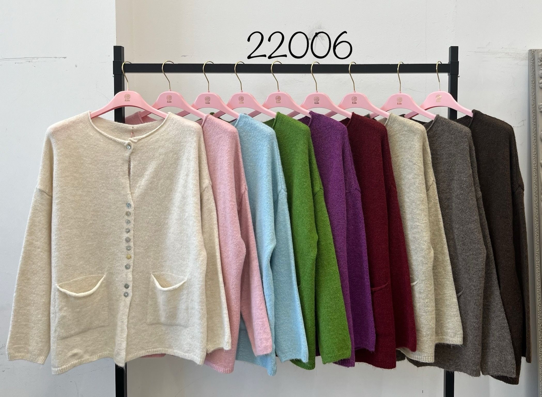Klassischer Cardigan bis zur Hüfte