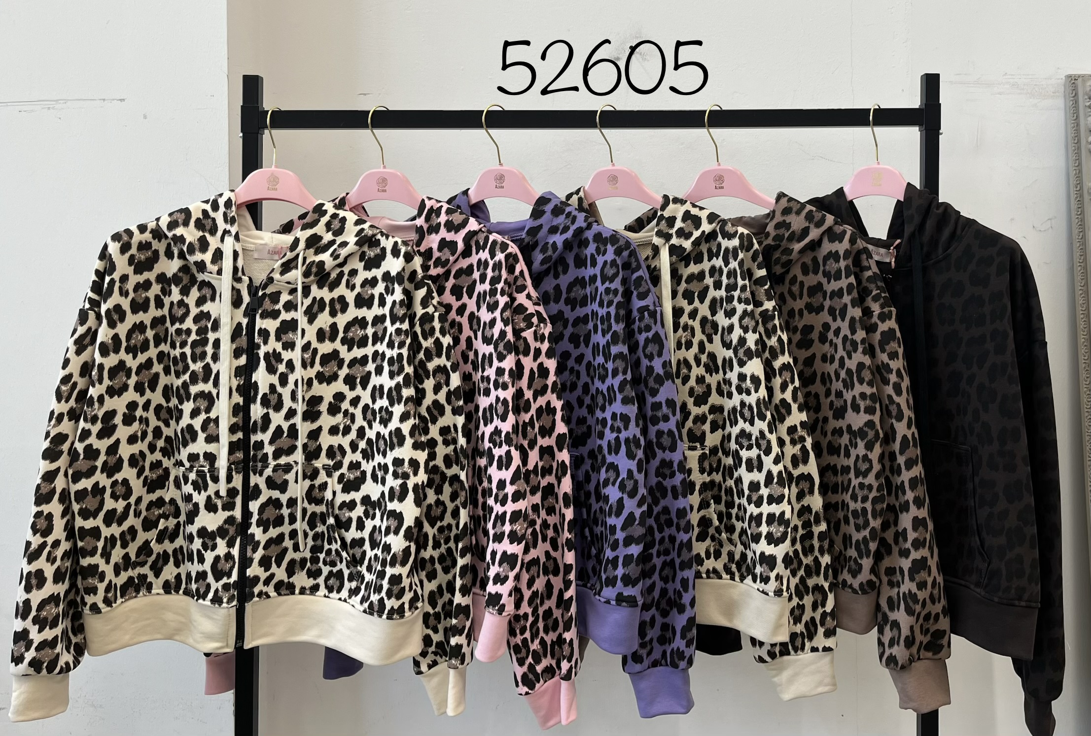 Kapuzen-Sweatjacke mit Animal-Print und Reißverschluss