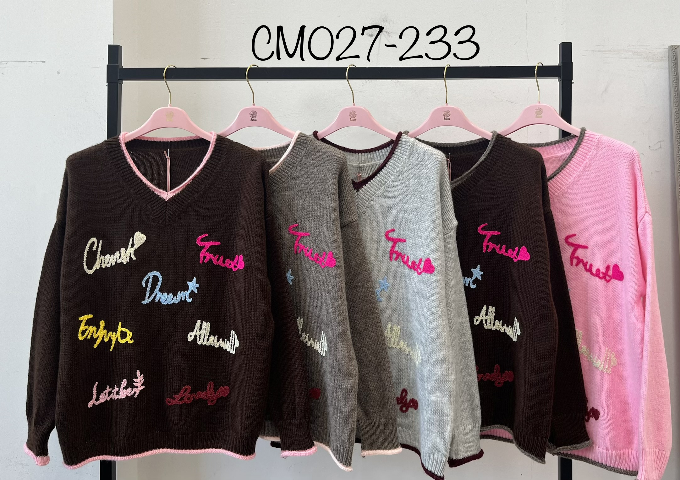 Regular V‑Neck Pullover