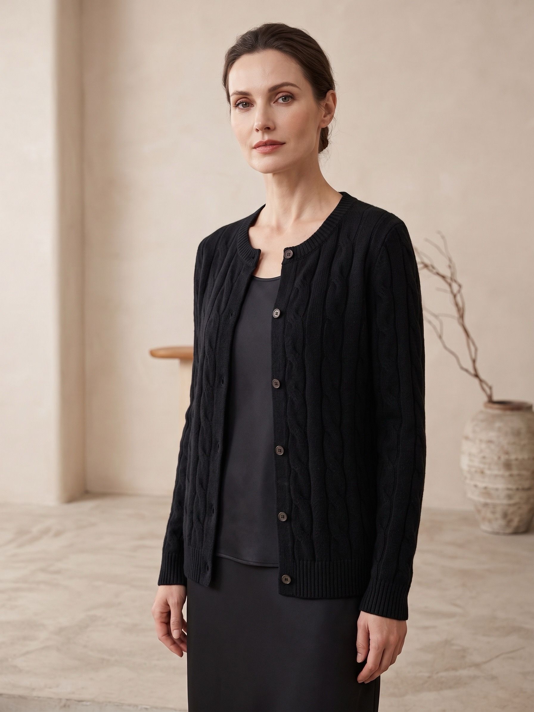 Kurzer Zopfmuster-Cardigan