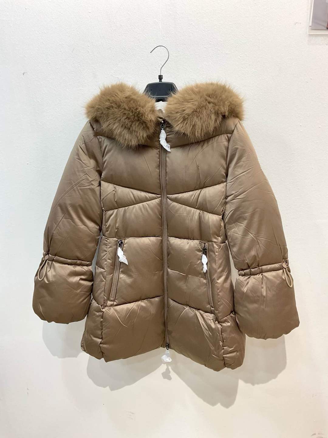 Steppjacke mit Kapuze