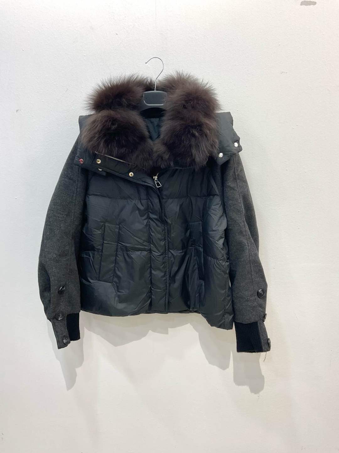 Daunenjacke mit Kapuze