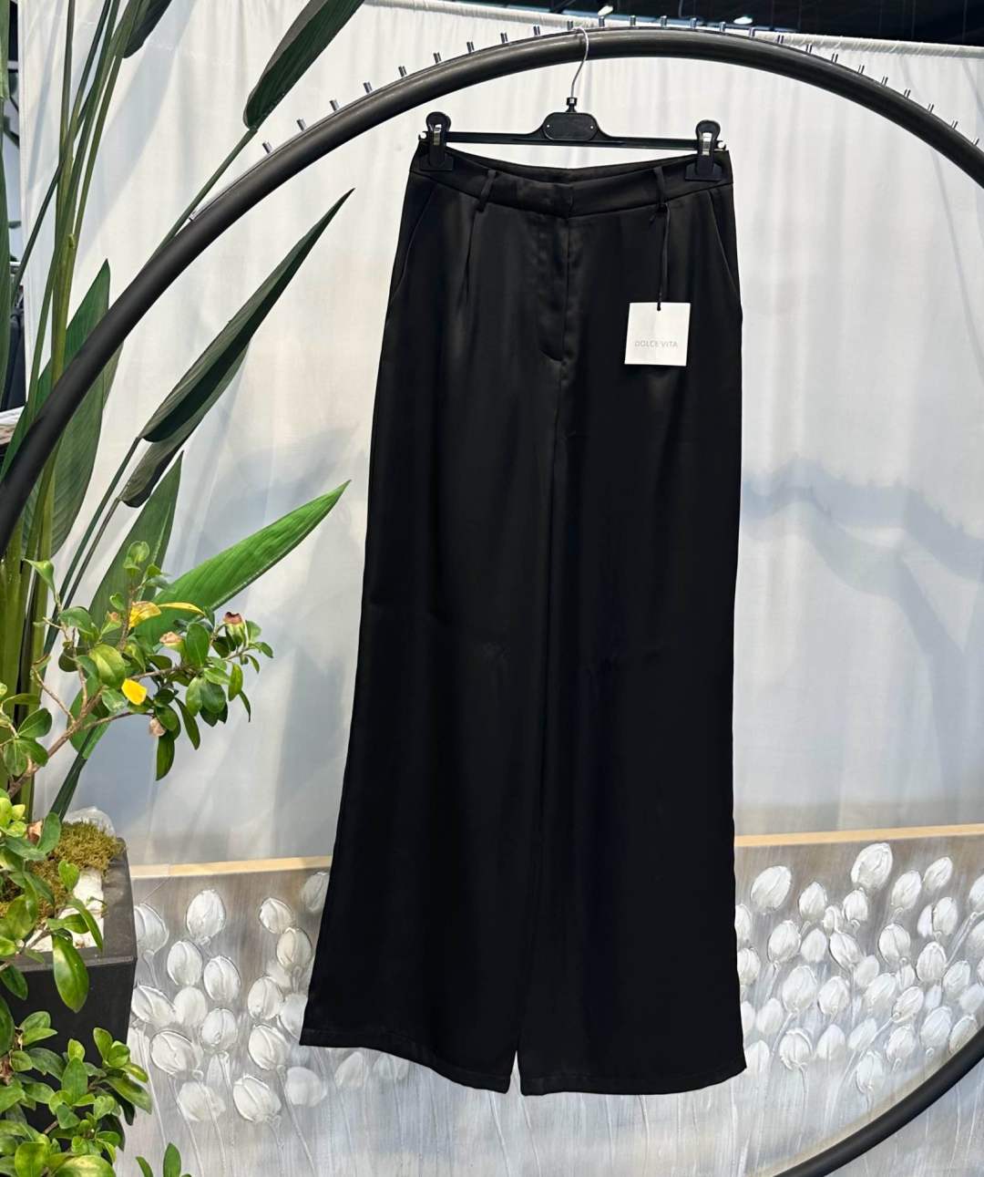 High‑Waist Wide‑Leg Hose
