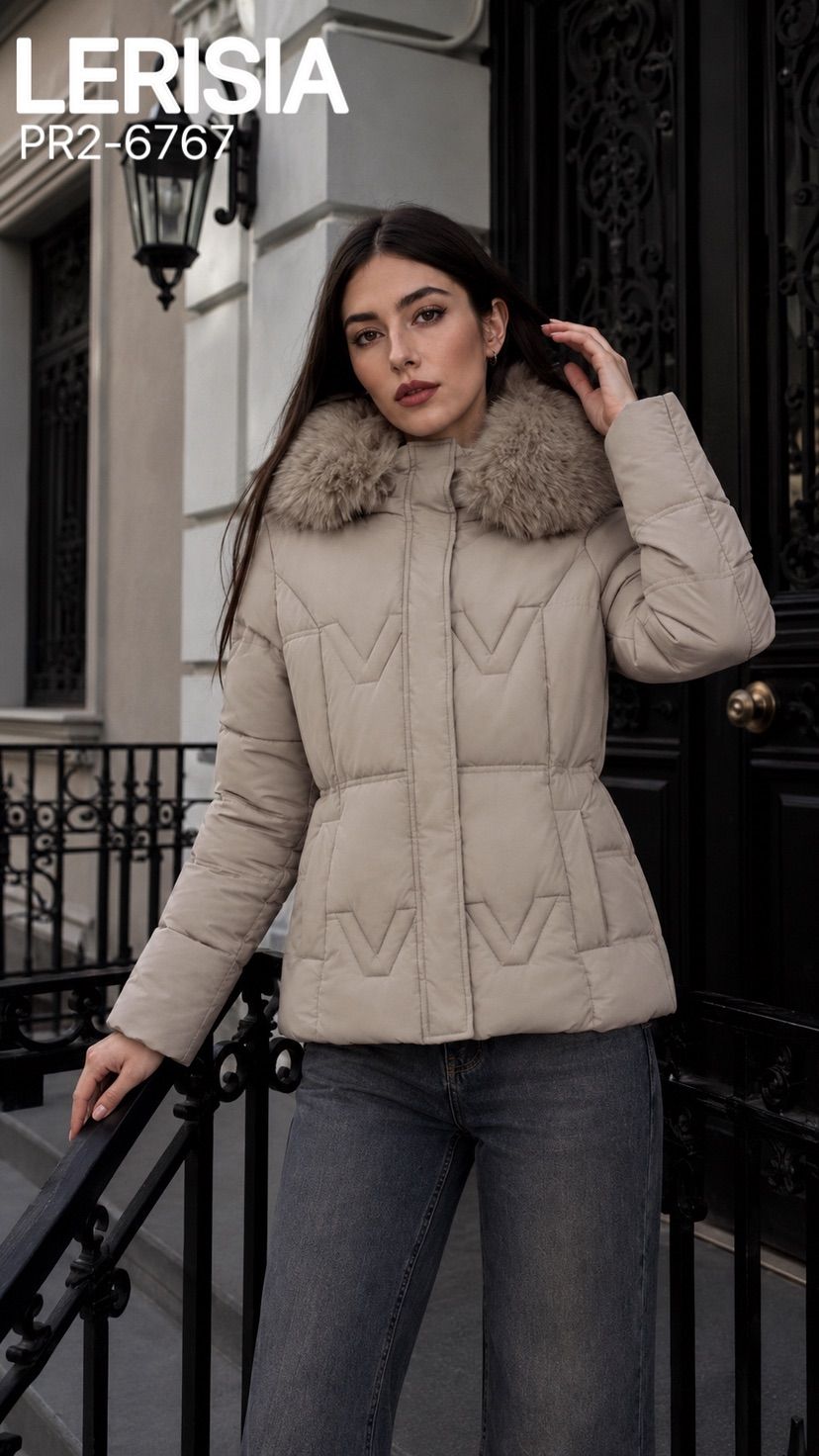 Steppjacke mit Kapuze