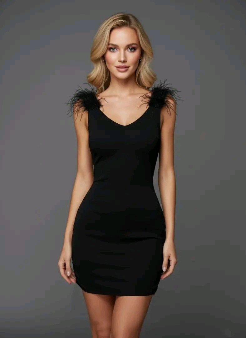 Mini Bleistiftkleid mit Cut-Outs