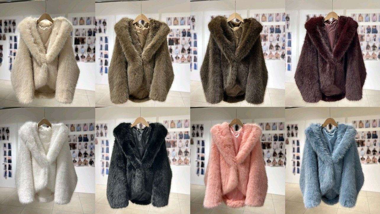 Kurze Kunstpelzjacke mit Kragen