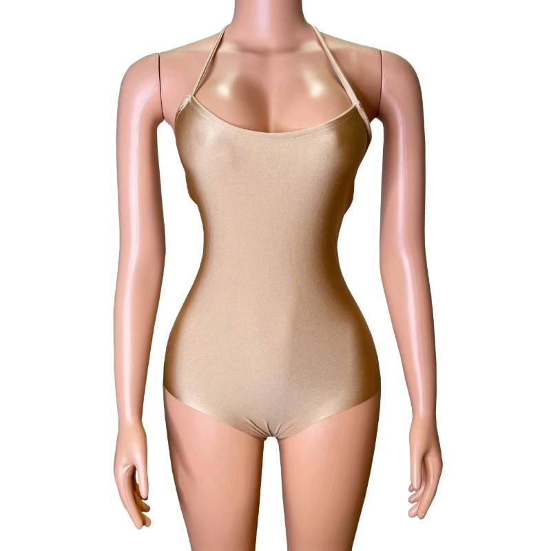 Figurbetontes Halter-Top