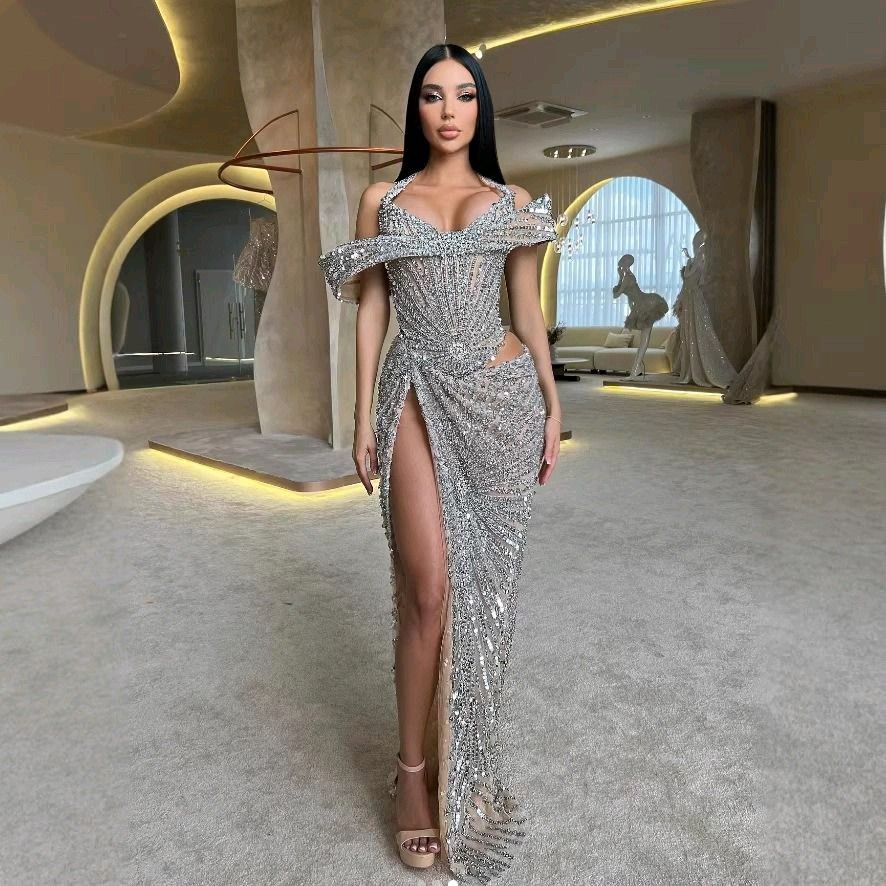 Maxi Bleistiftkleid mit herzförmigem Ausschnitt
