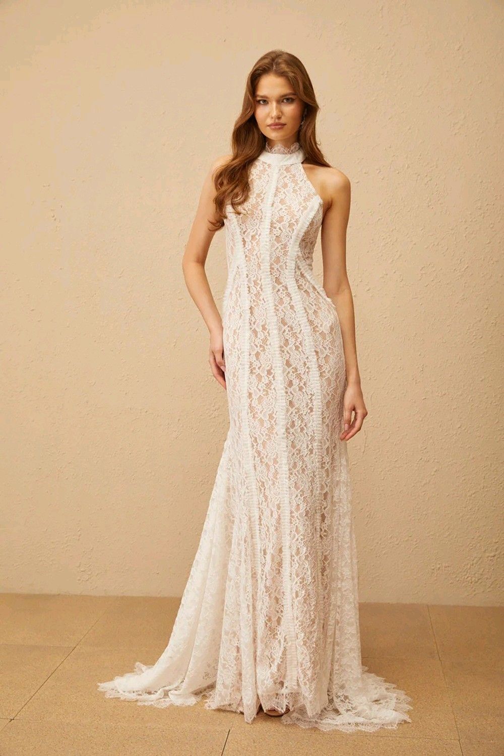Meerjungfrauen-Kleid mit Halterkragen