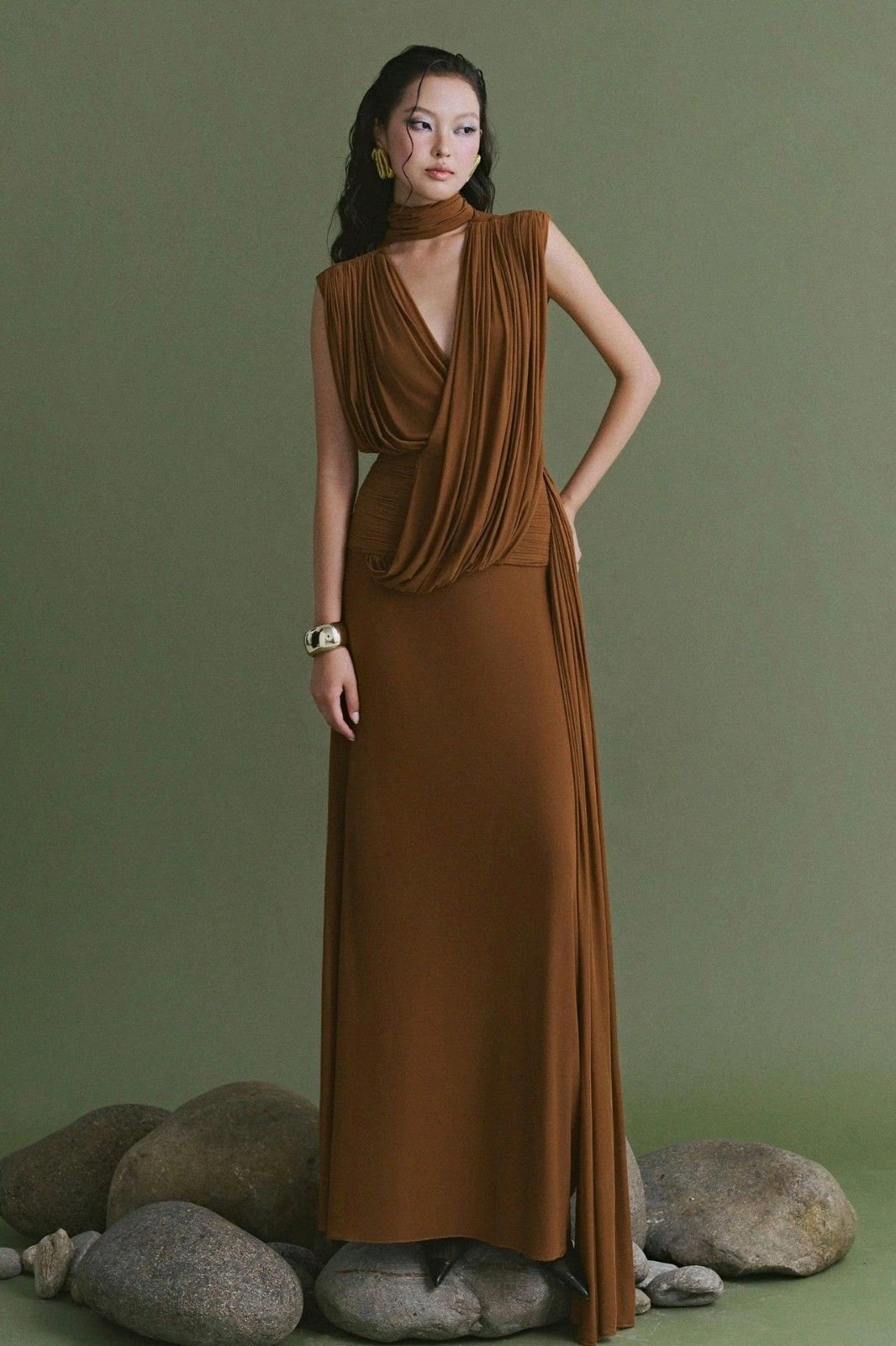 Maxikleid mit V-Ausschnitt