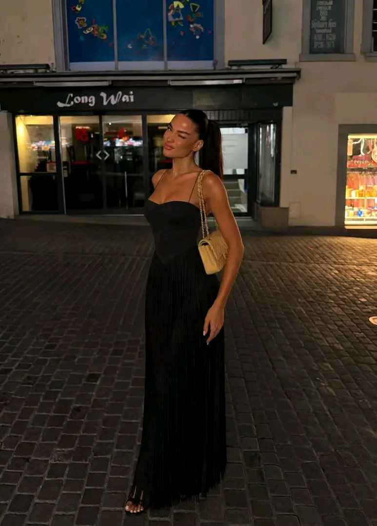Maxikleid mit Korsettoberteil